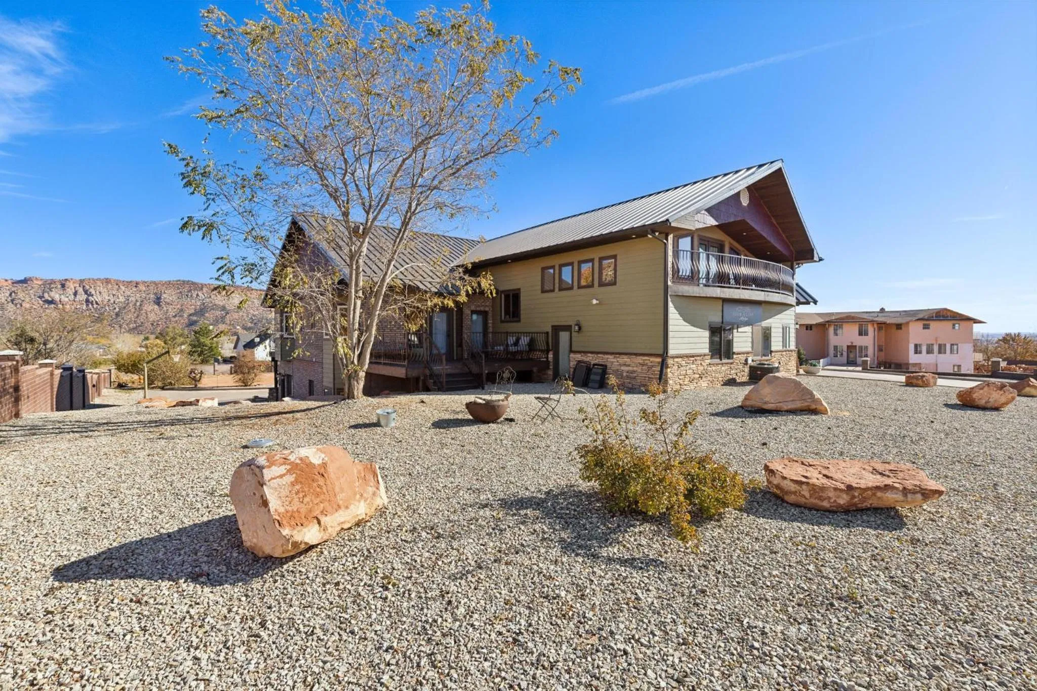 Property building in Zion Cliff Lodge