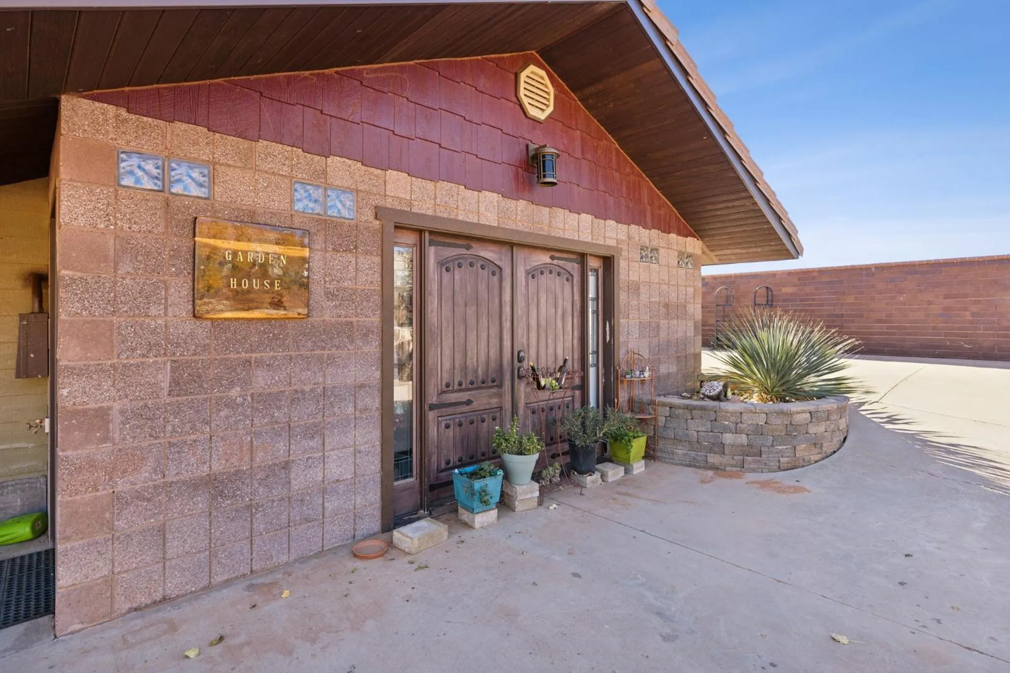 Property building in Zion Cliff Lodge
