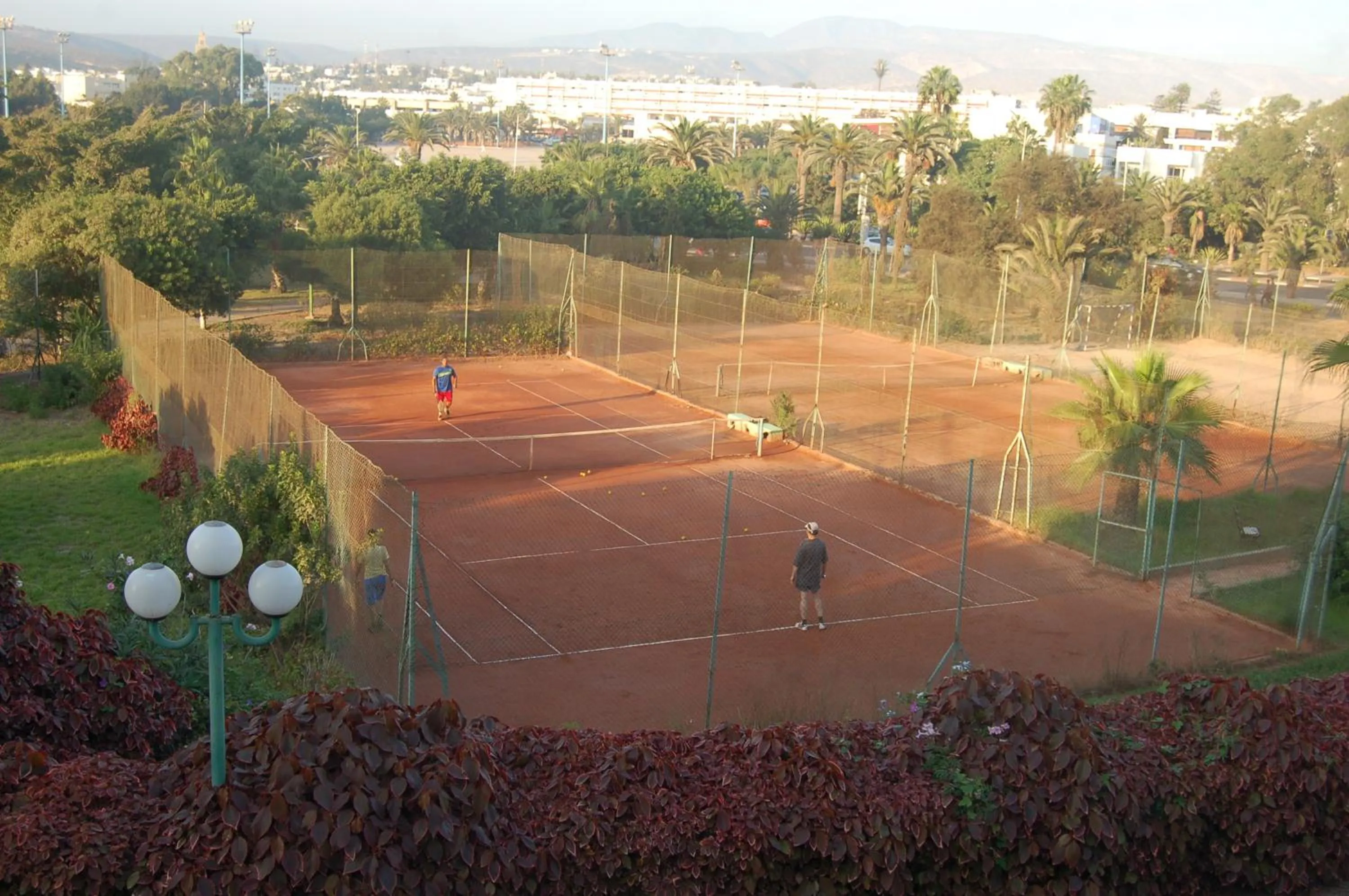 Tennis court in Anezi Tower Hotel