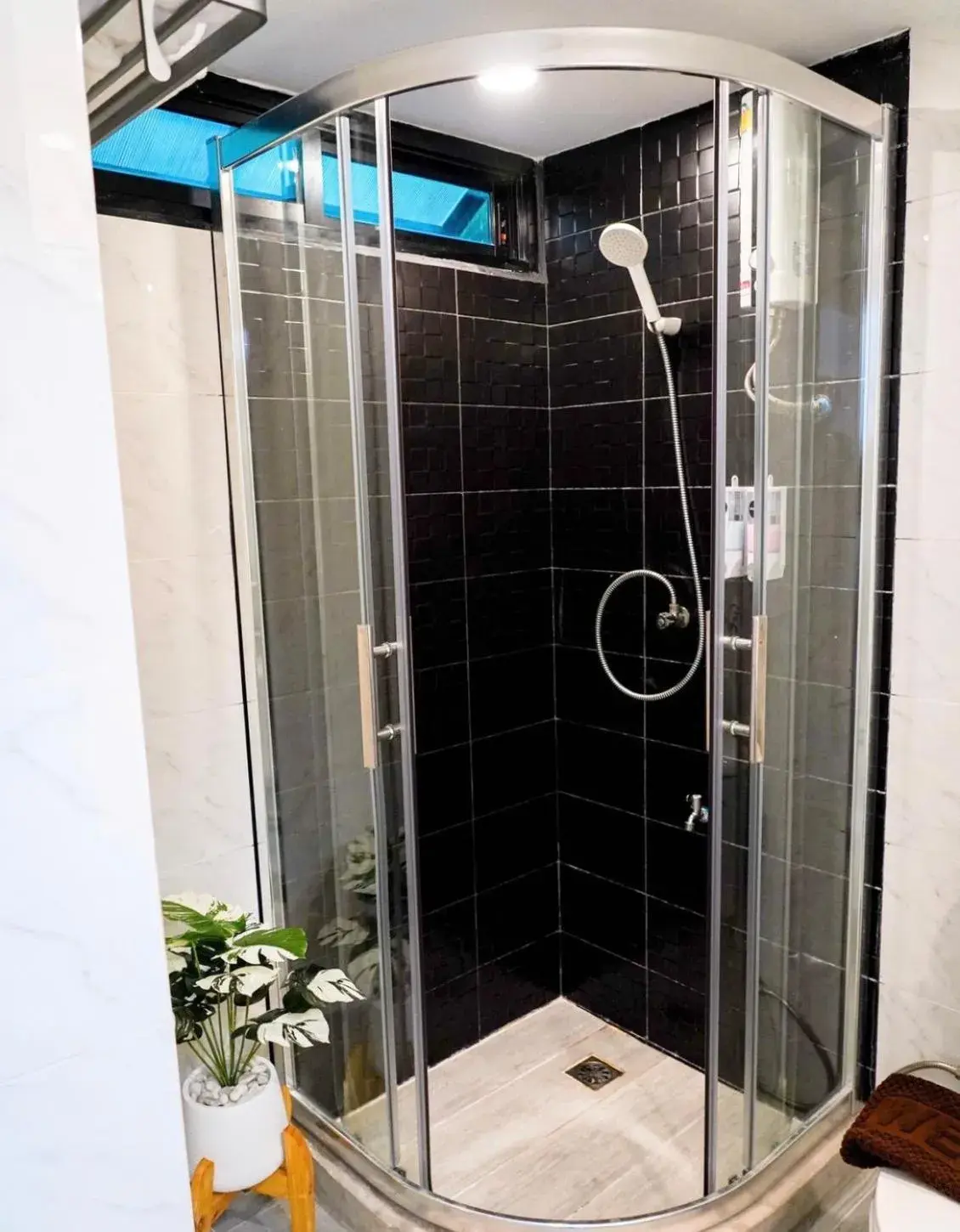 Deluxe Double or Twin Room in BnB98 Silom Hotel Deluxe Double or Twin Room in BnB98 Silom Hotel