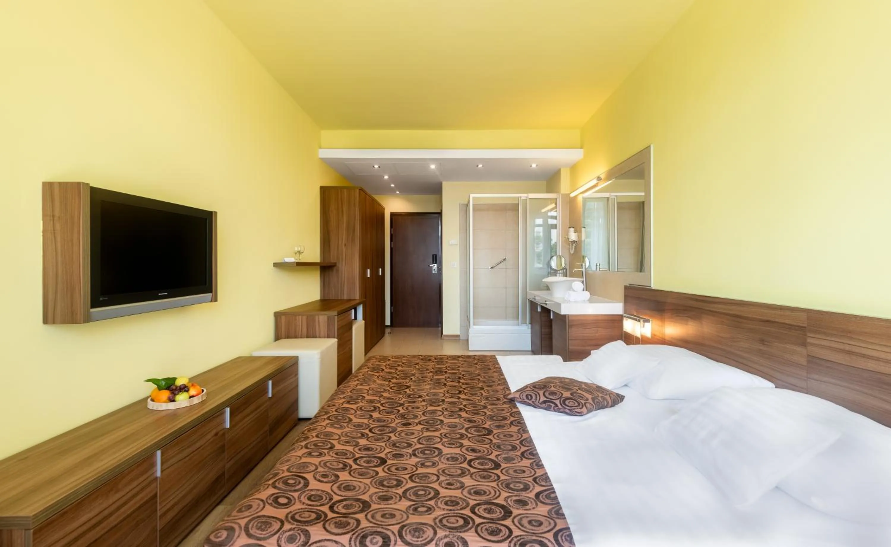 Bedroom, Bed in Hunguest Hotel Sun Resort