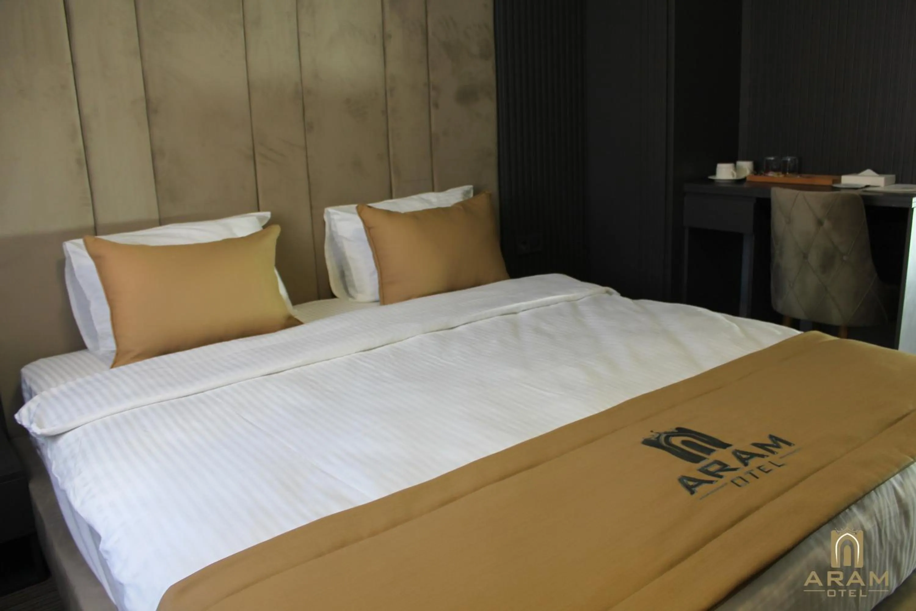 Bedroom, Bed in Aram Otel Business & Luxury