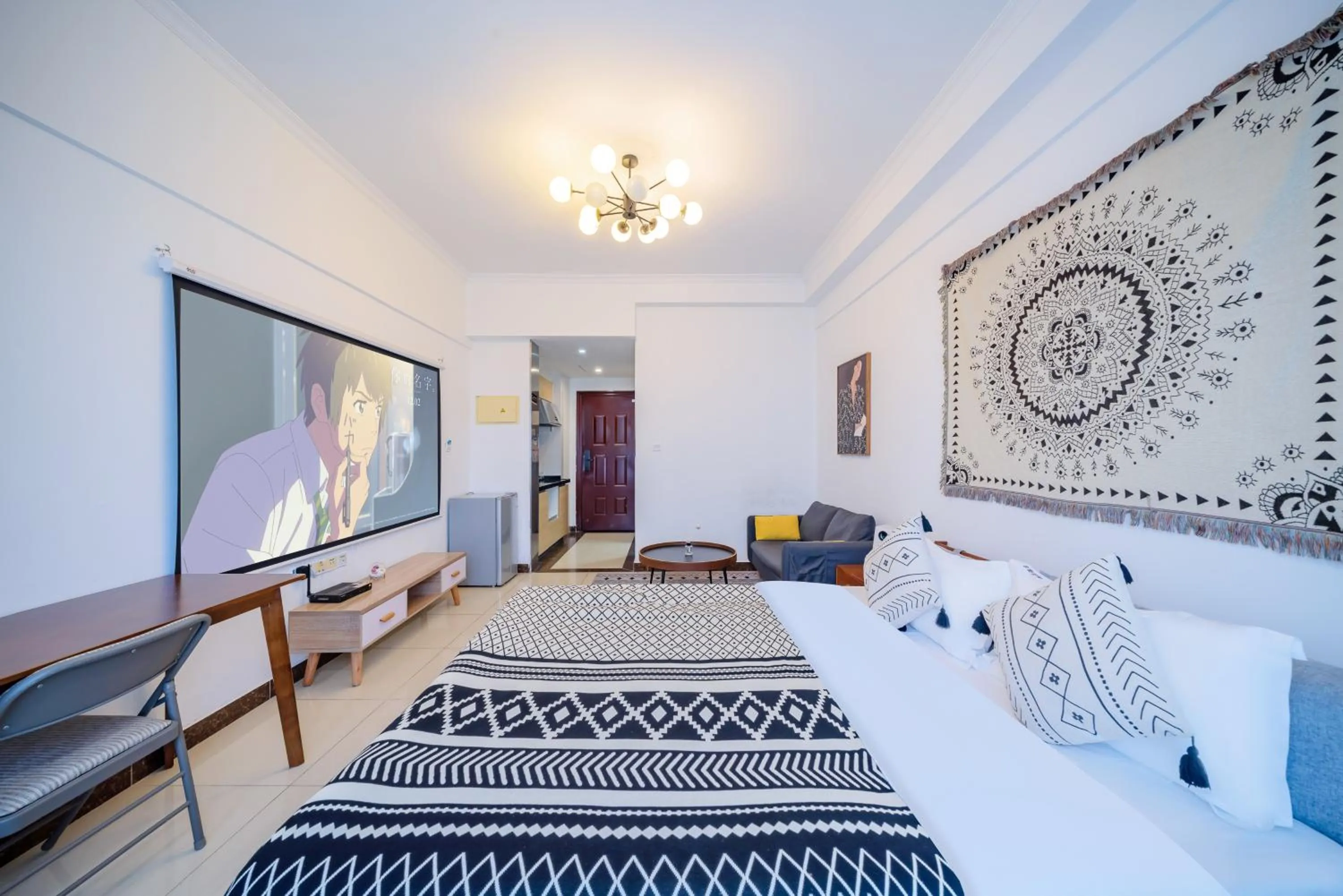 Guangzhou Lijing Aparthotel Pazhou Exhibition Center - Next to Exit D of Wanshengwei MTR Station