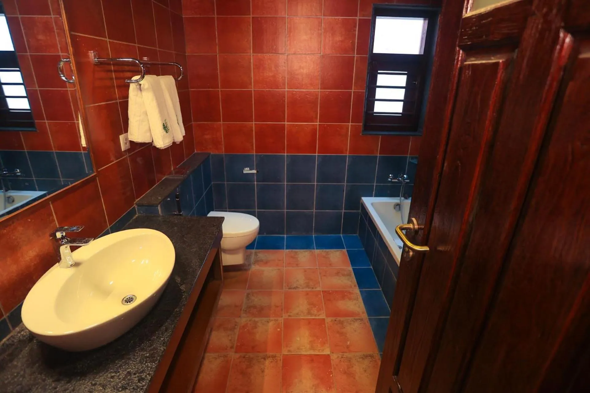 Bathroom in Heaven Inn Munnar