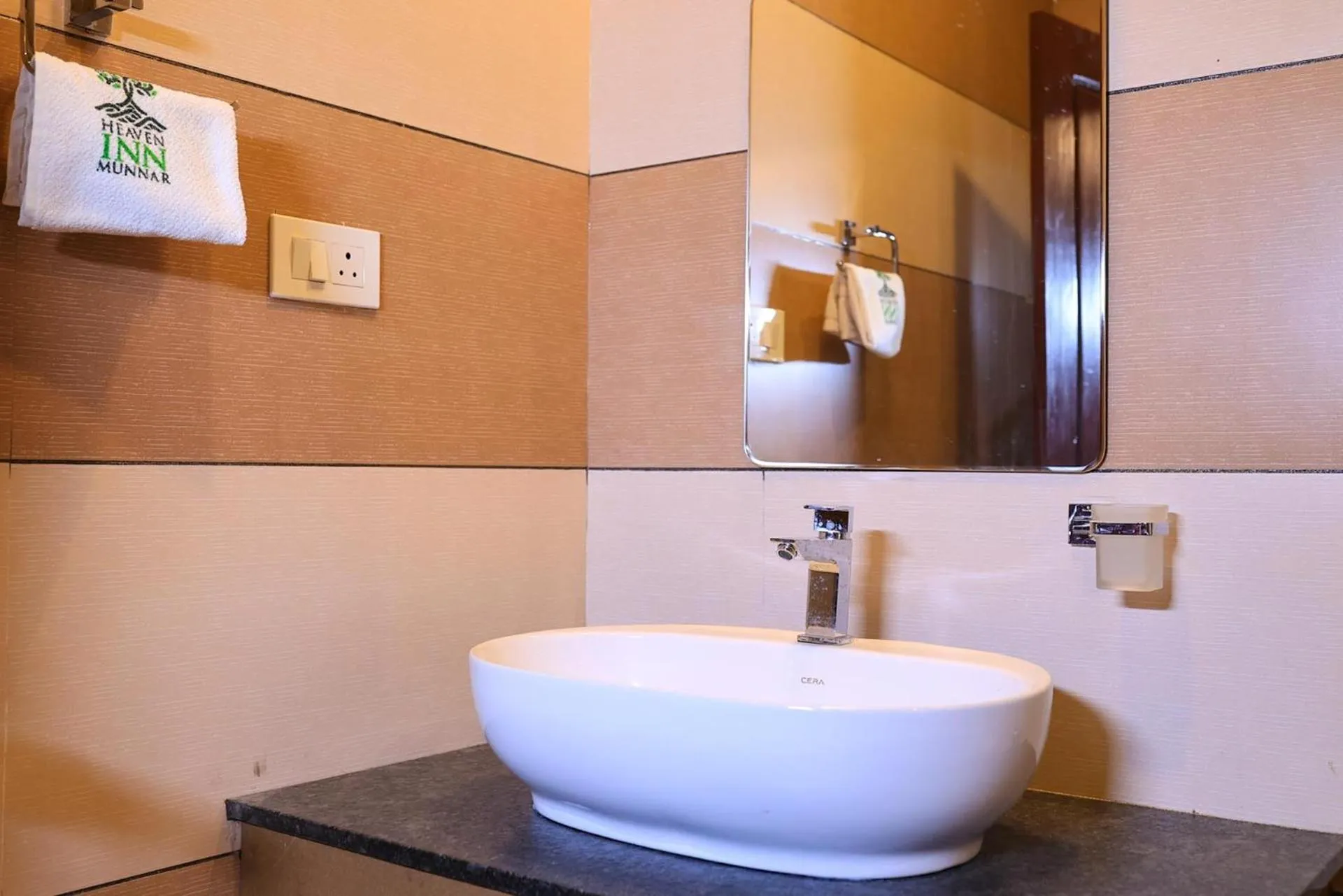 Bathroom in Heaven Inn Munnar