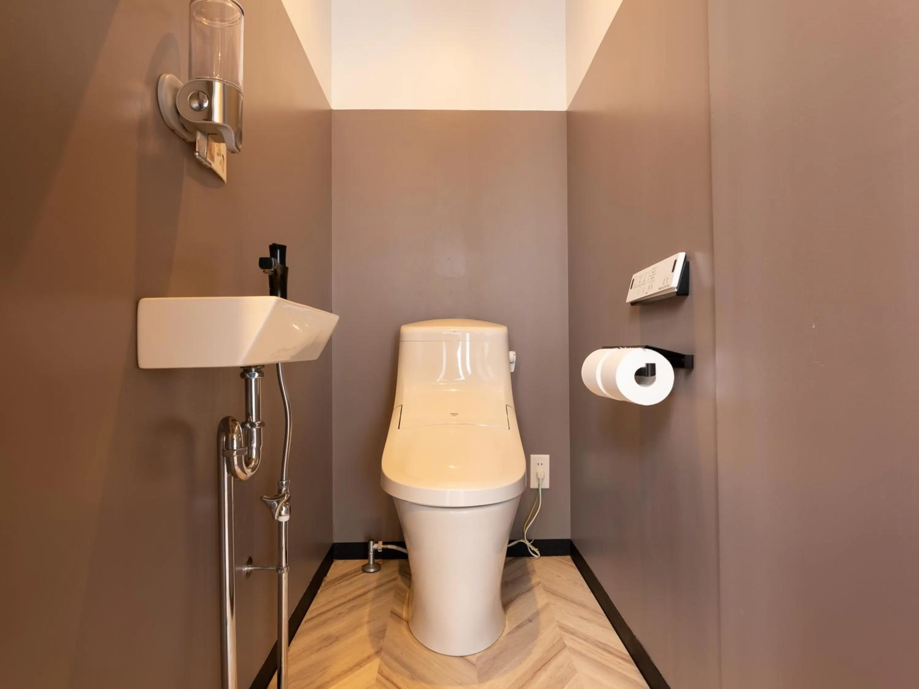 Toilet in Tabist MAYUDAMA CABIN