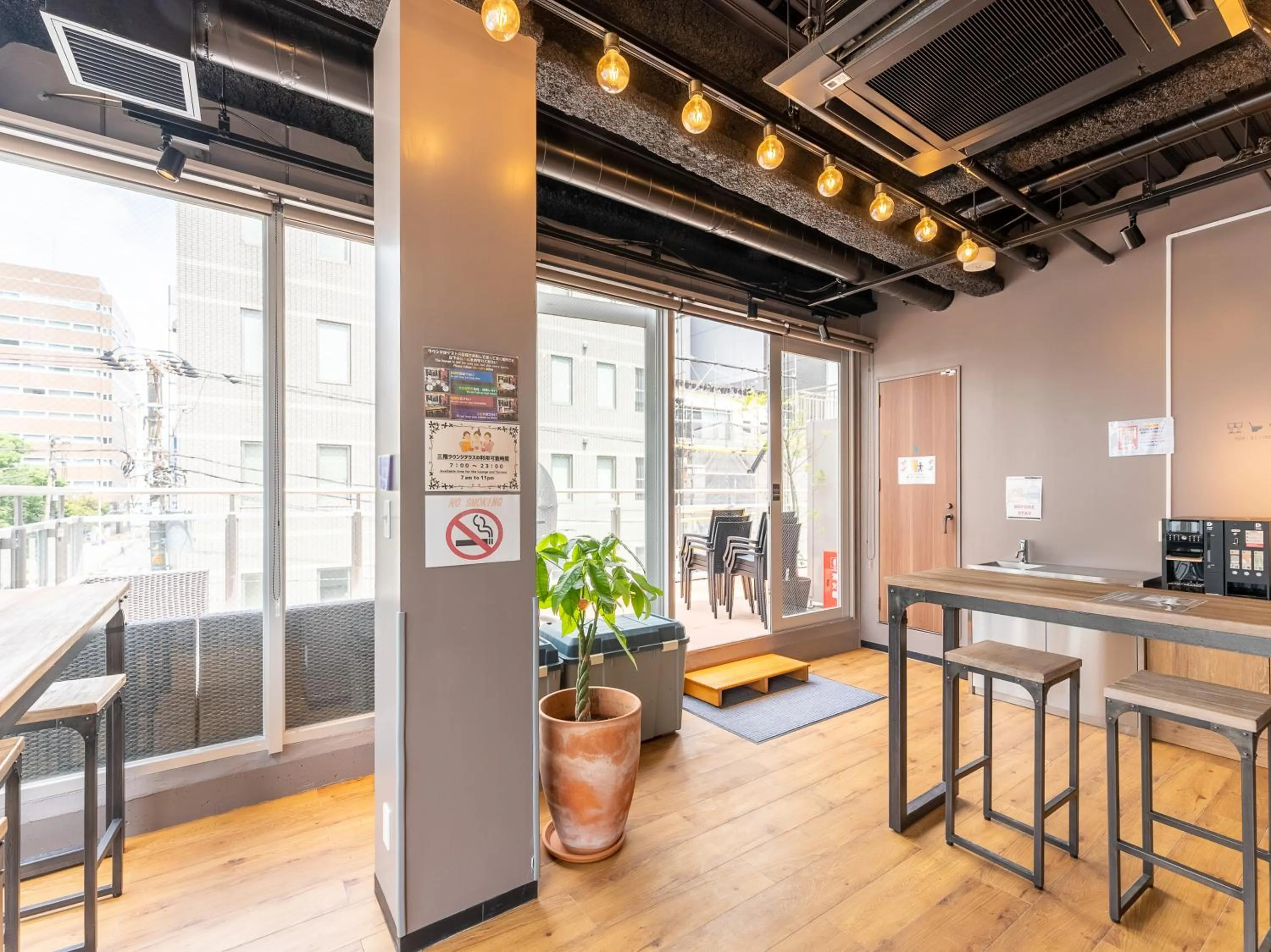 Communal lounge/ TV room in Tabist MAYUDAMA CABIN