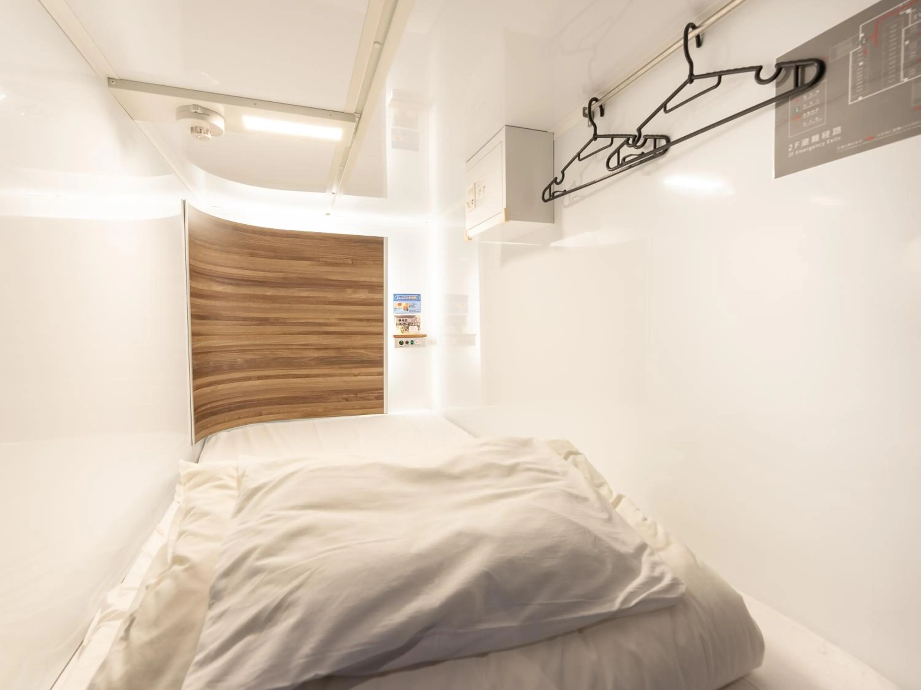 Photo of the whole room, Bed in Tabist MAYUDAMA CABIN