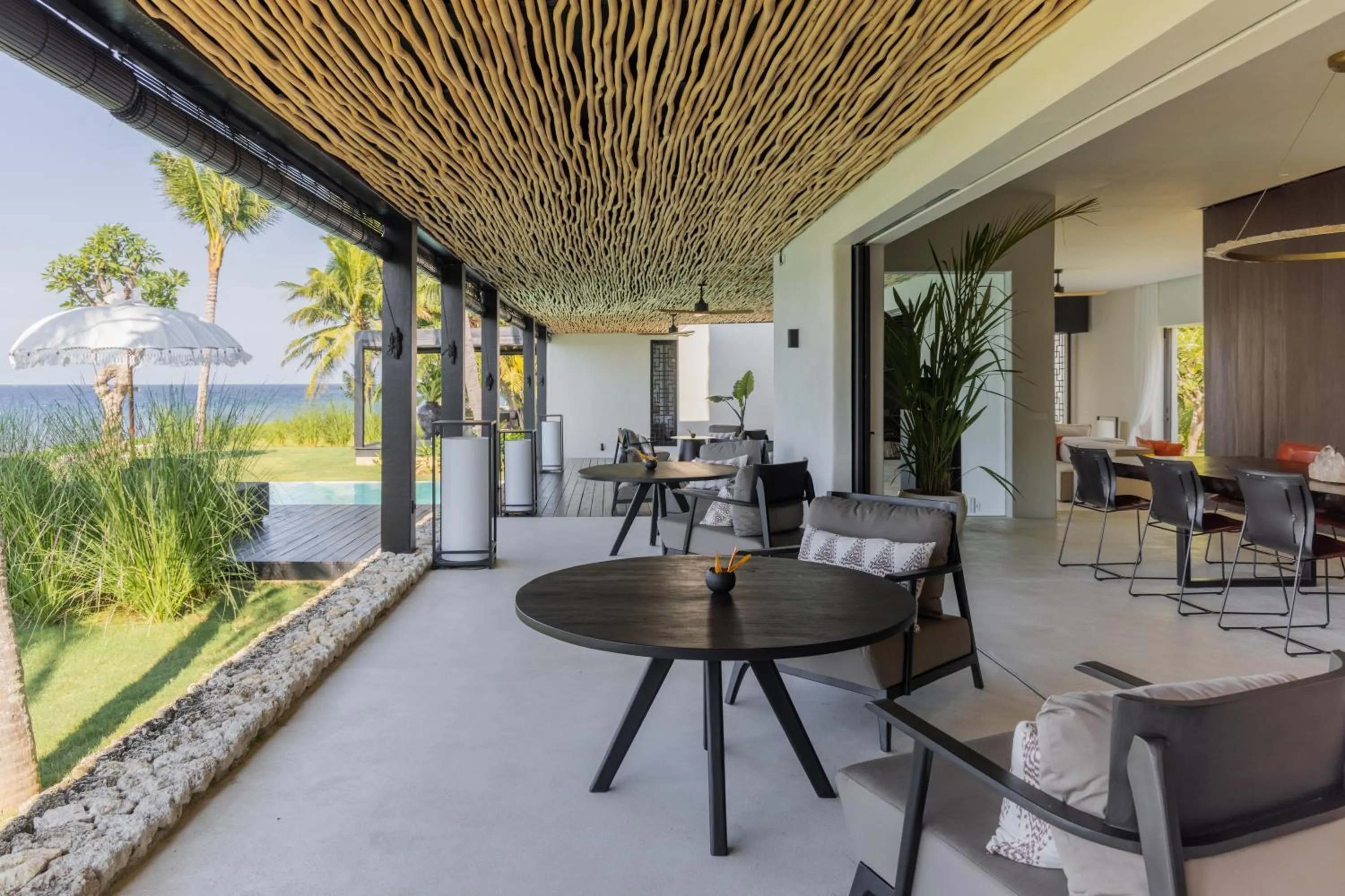 Restaurant/places to eat in The Jing