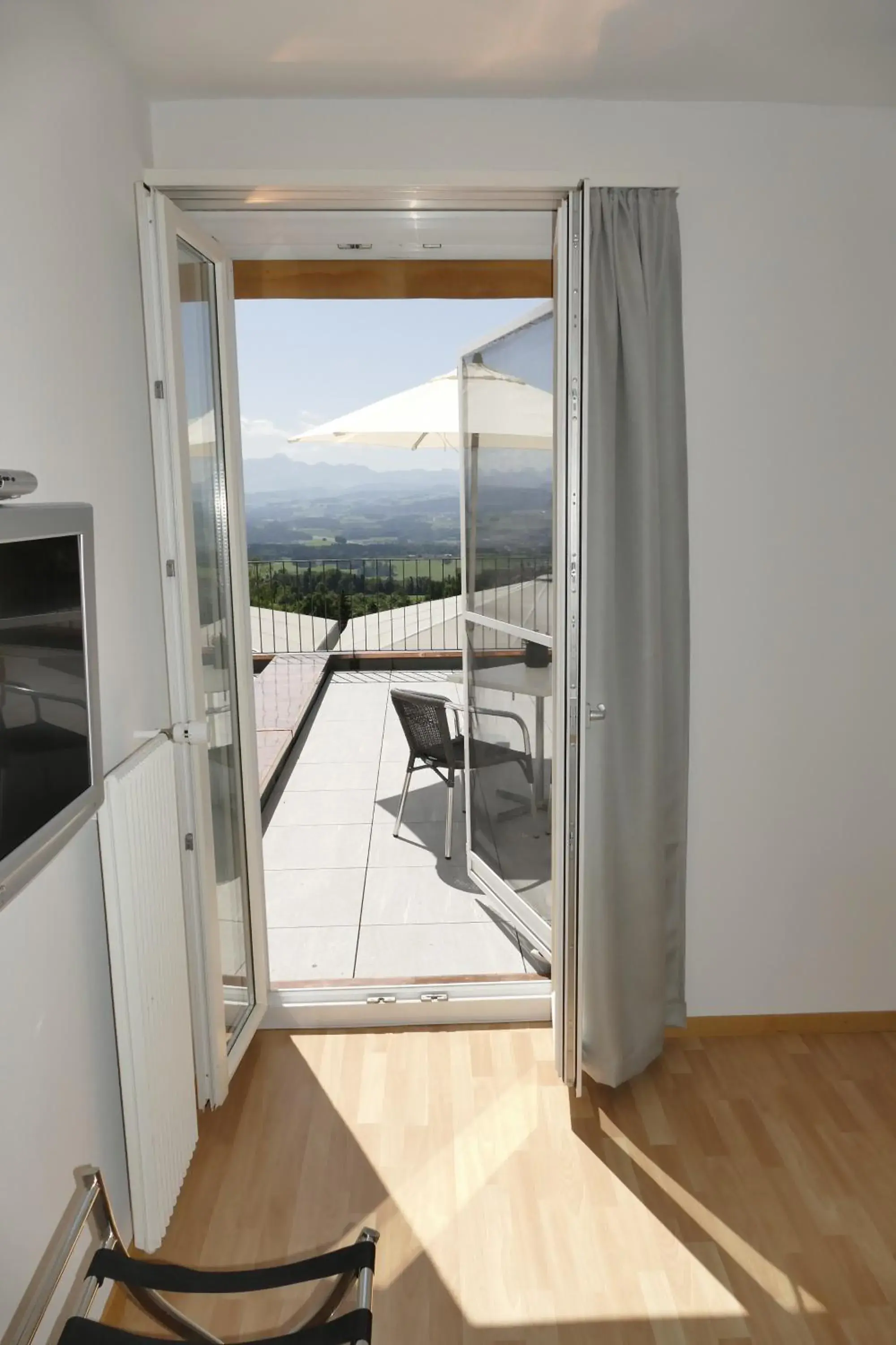 Single Room with Terrace - single occupancy in Hotel & Restaurant Nollen Single Room with Terrace - single occupancy in Hotel & Restaurant Nollen