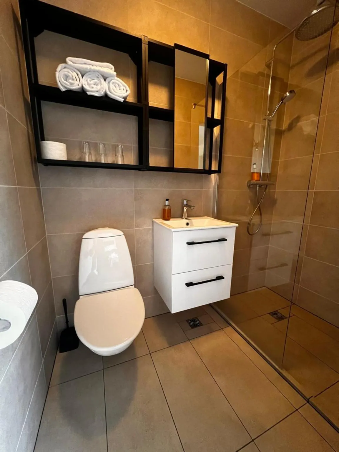 Bathroom in Hotel Skógá by EJ Hotels