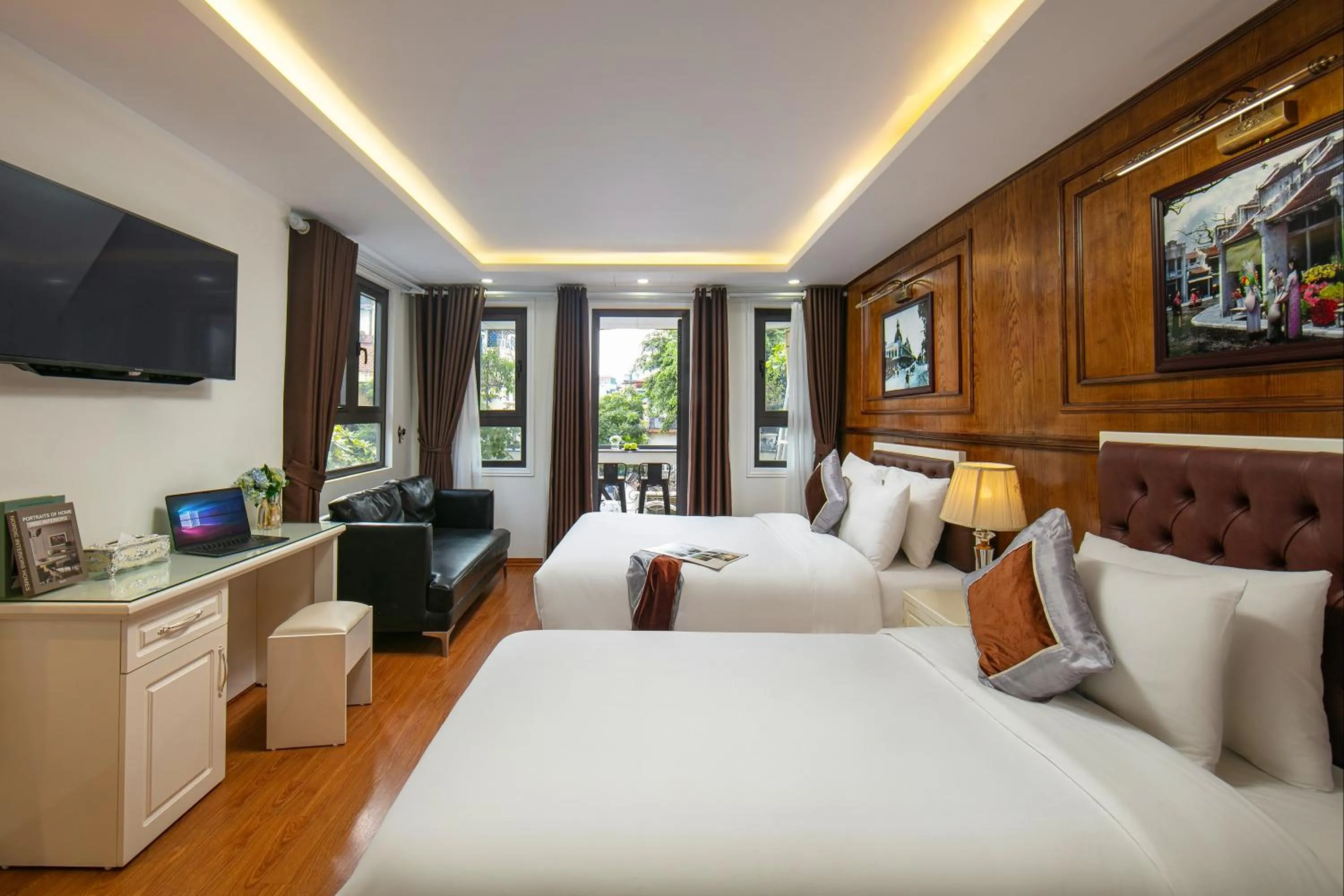 Bed in Tunger Grand Hotel