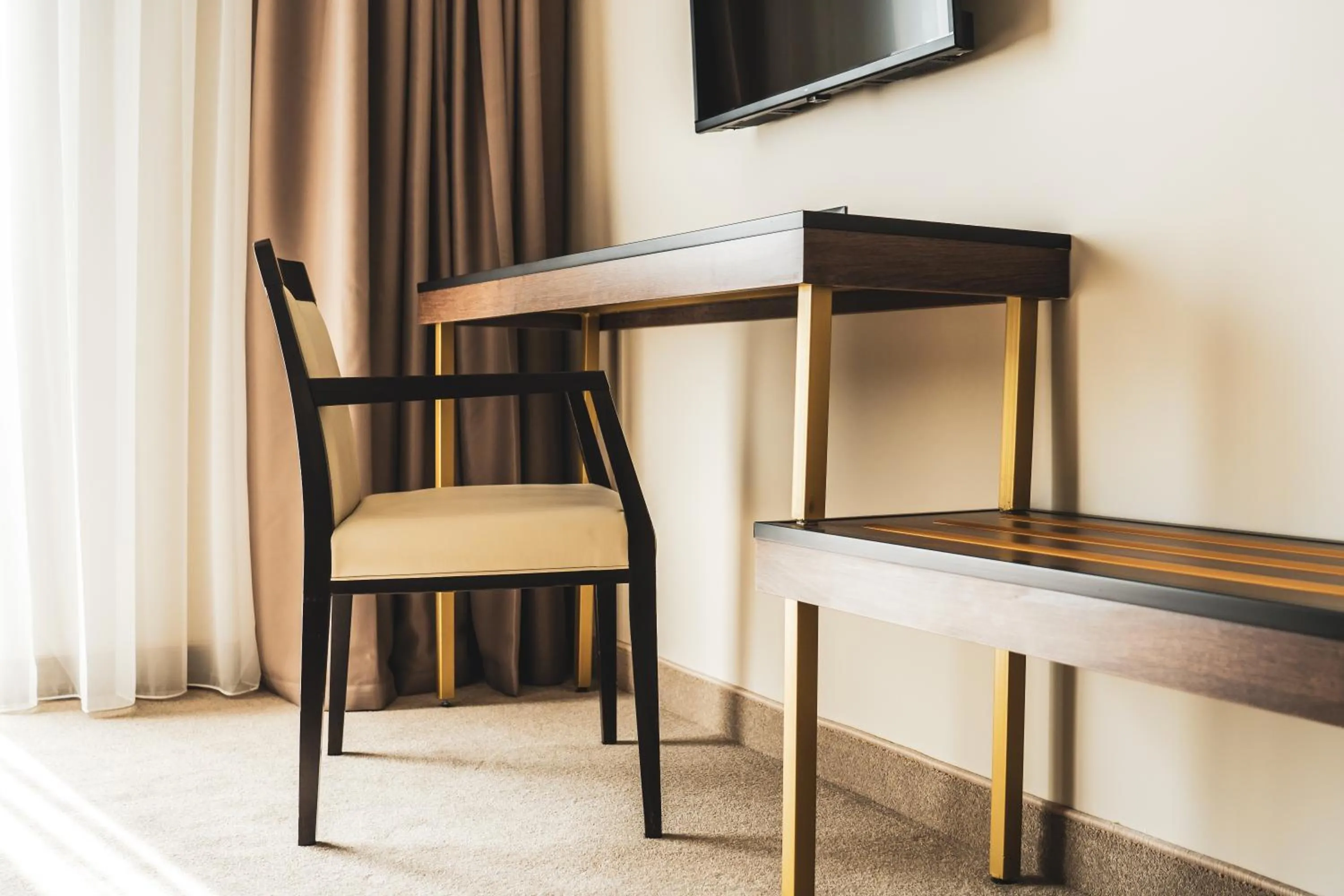 TV and multimedia in Sonio Boutique Hotel