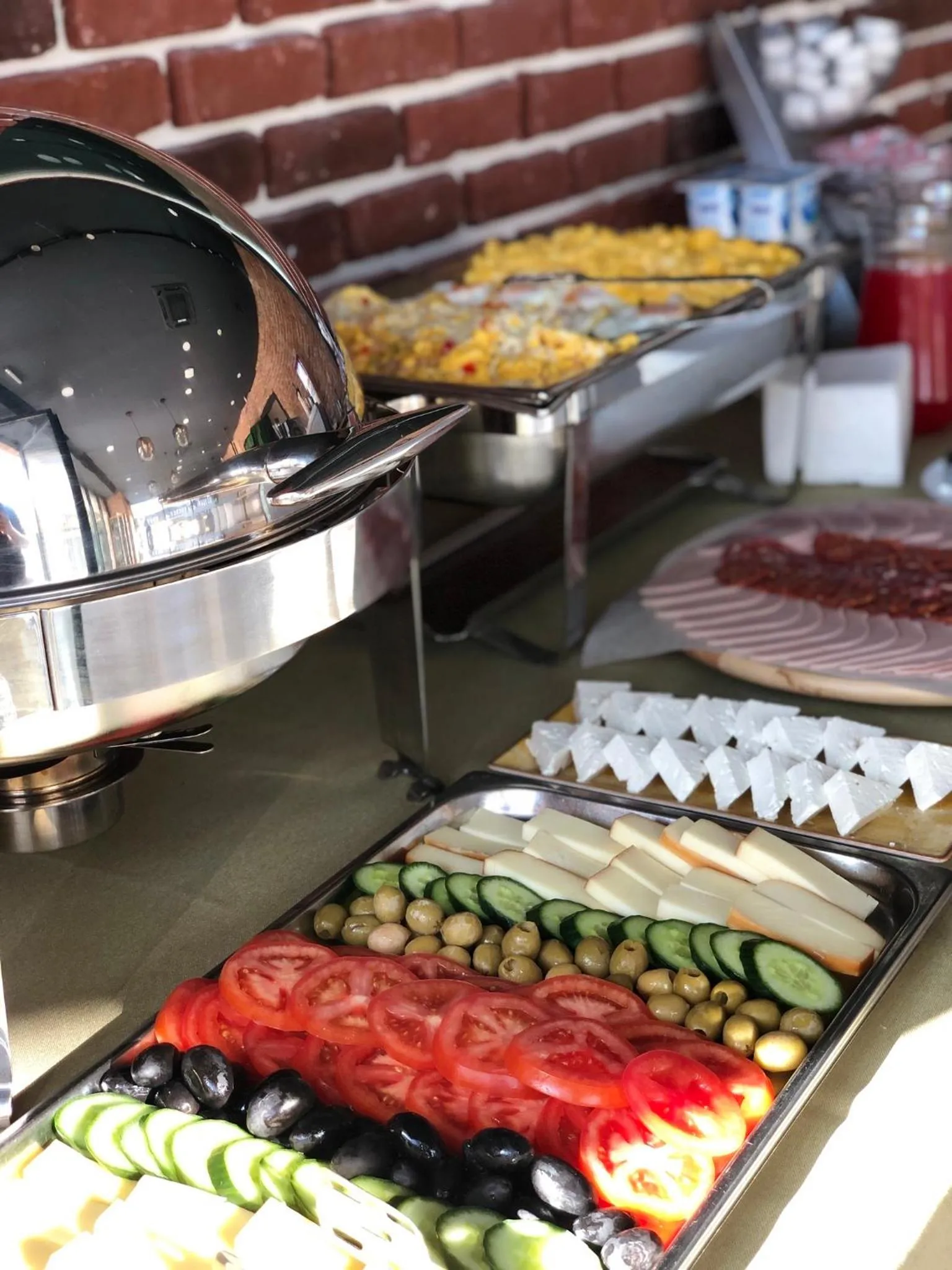 Food and drinks in Sonio Boutique Hotel