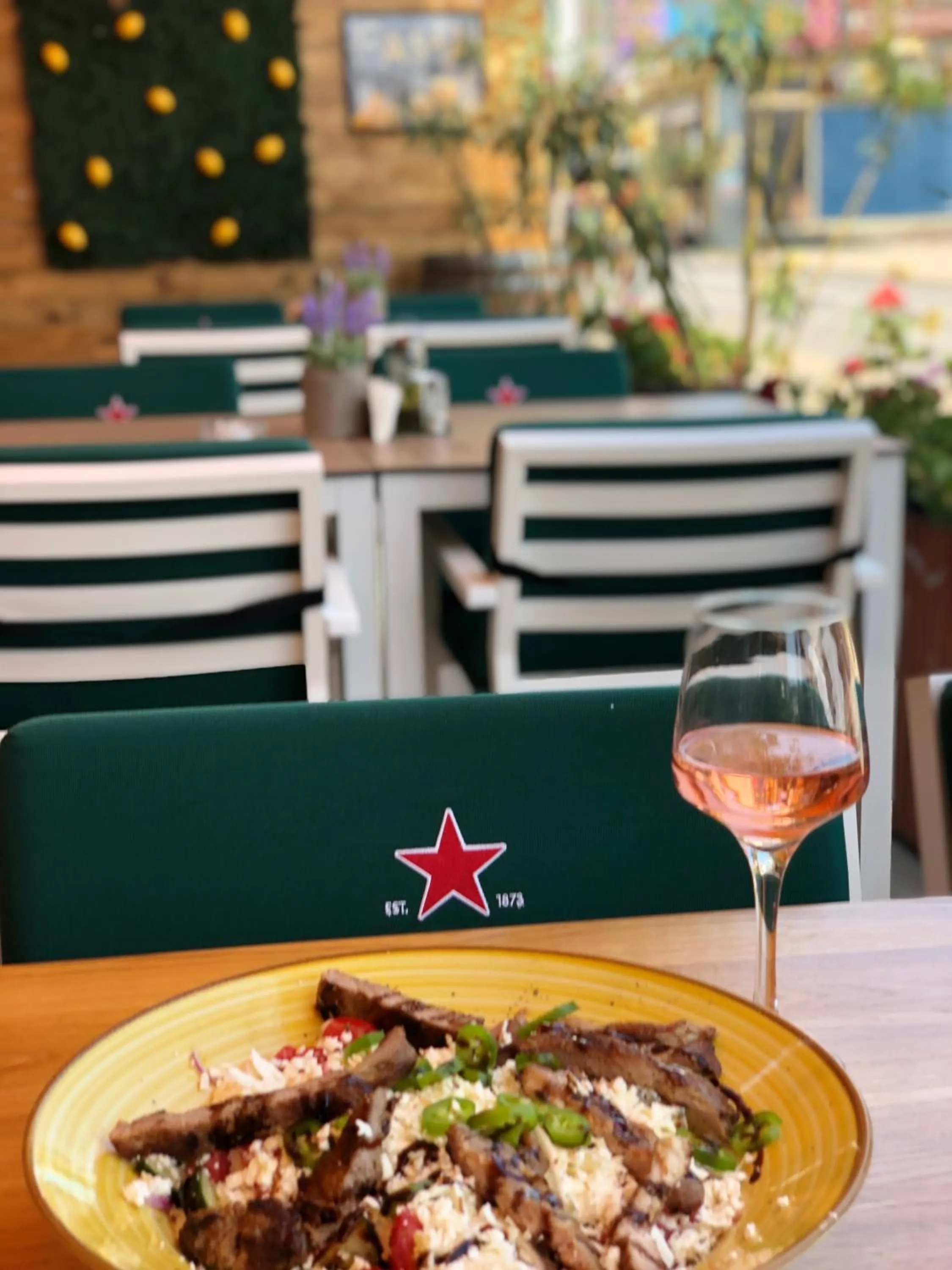 Food and drinks in Sonio Boutique Hotel