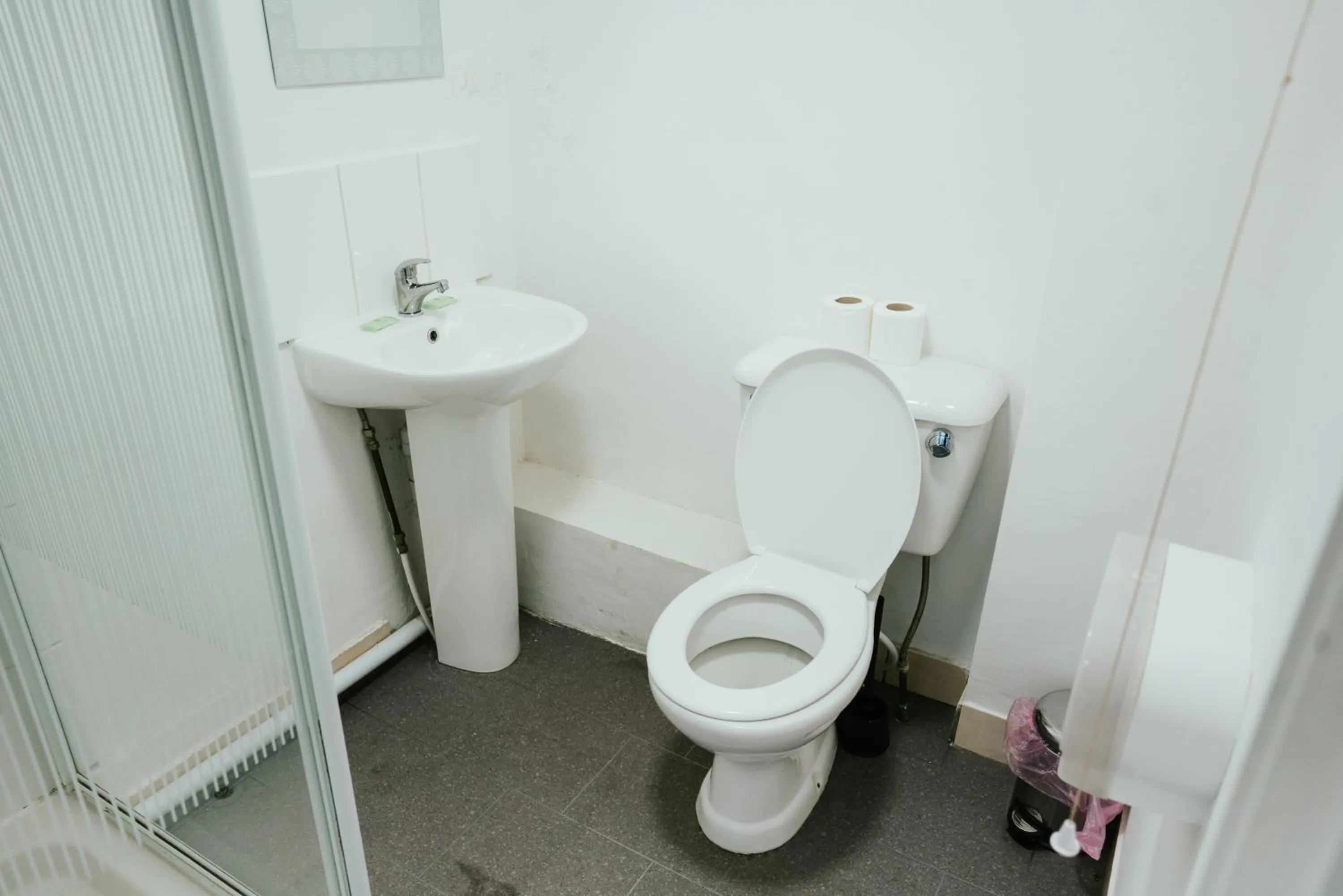 Hotels 24-7 - The Old Victoria Hotel