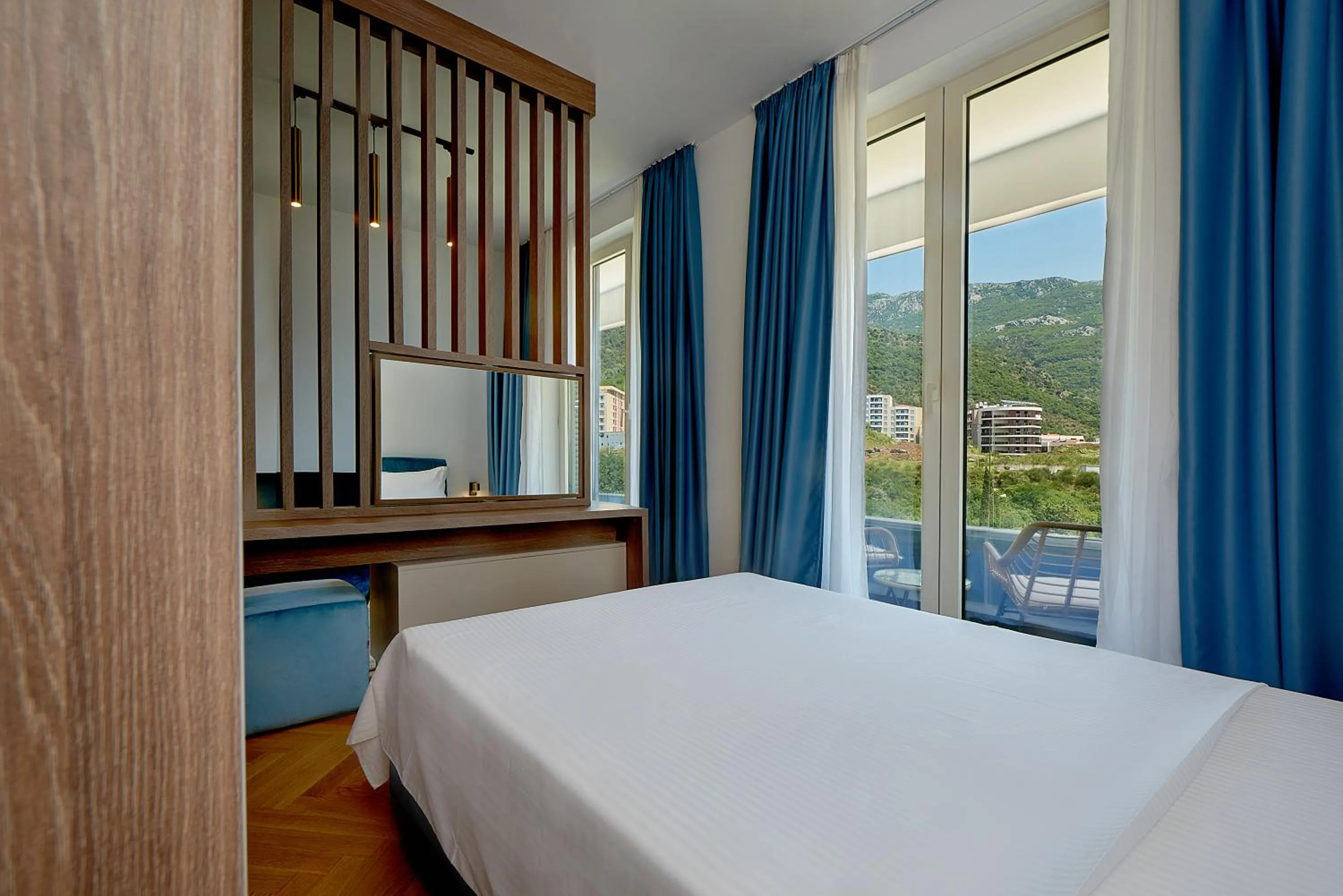 Bed in Skyline resort