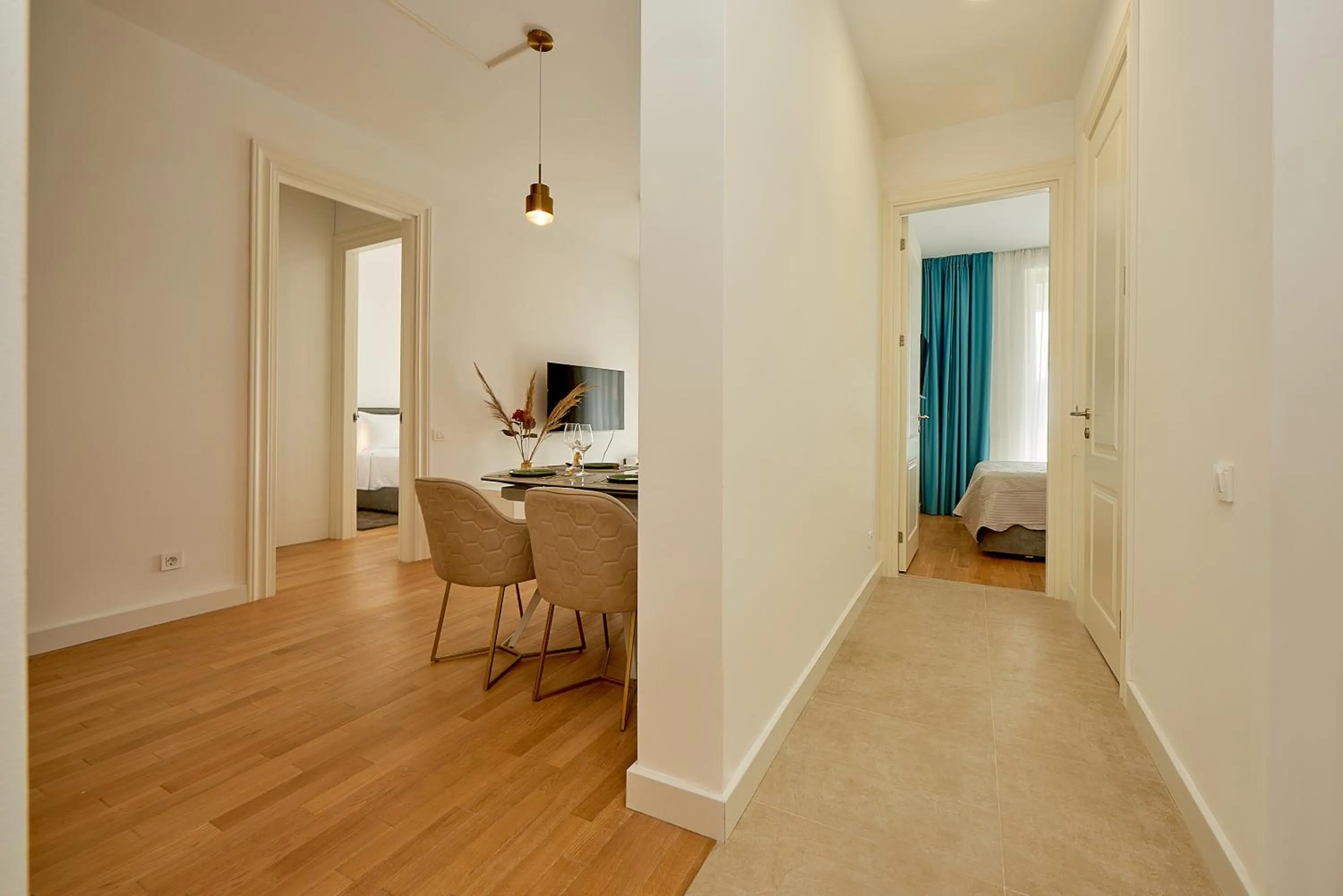 Photo of the whole room in Skyline resort