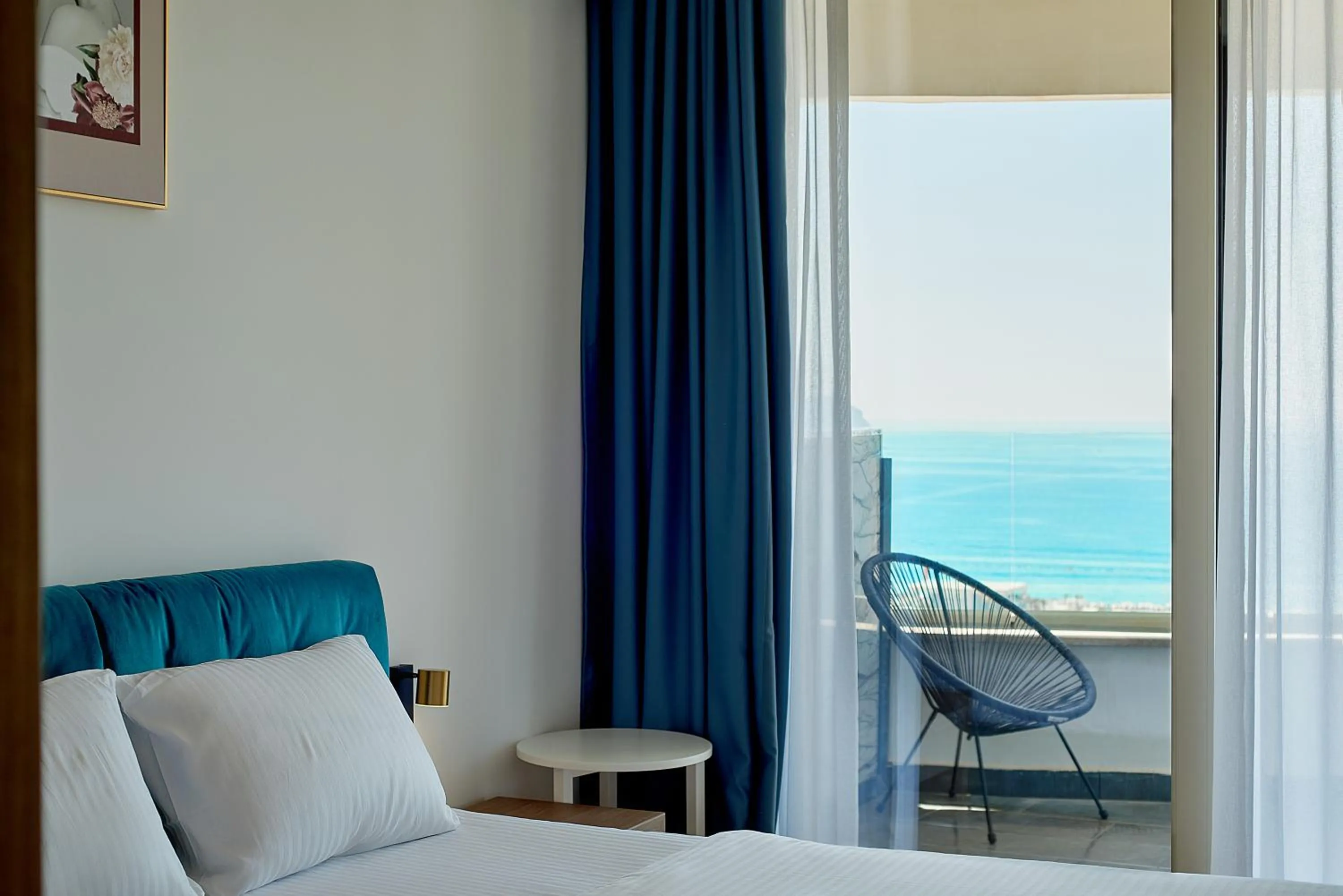 Bed in Skyline resort