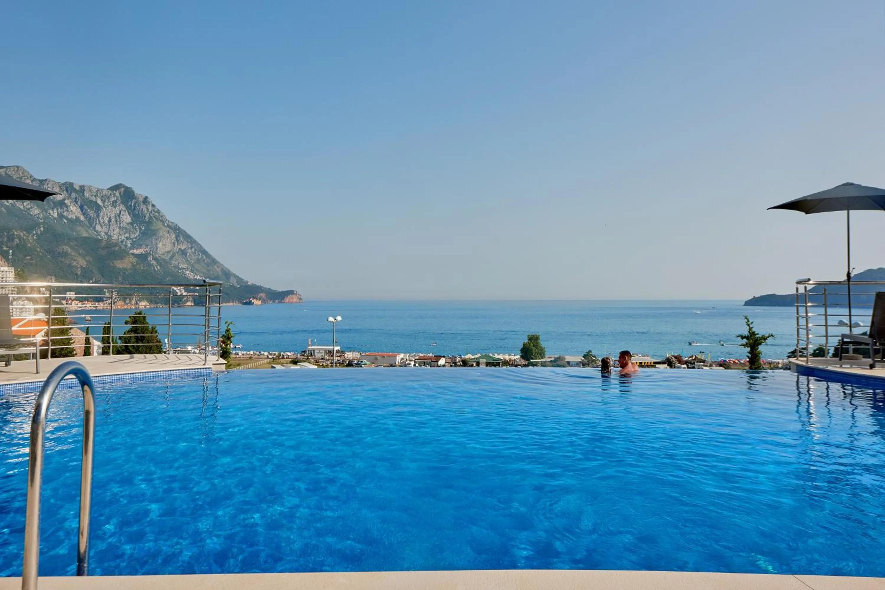 Natural landscape in Skyline resort