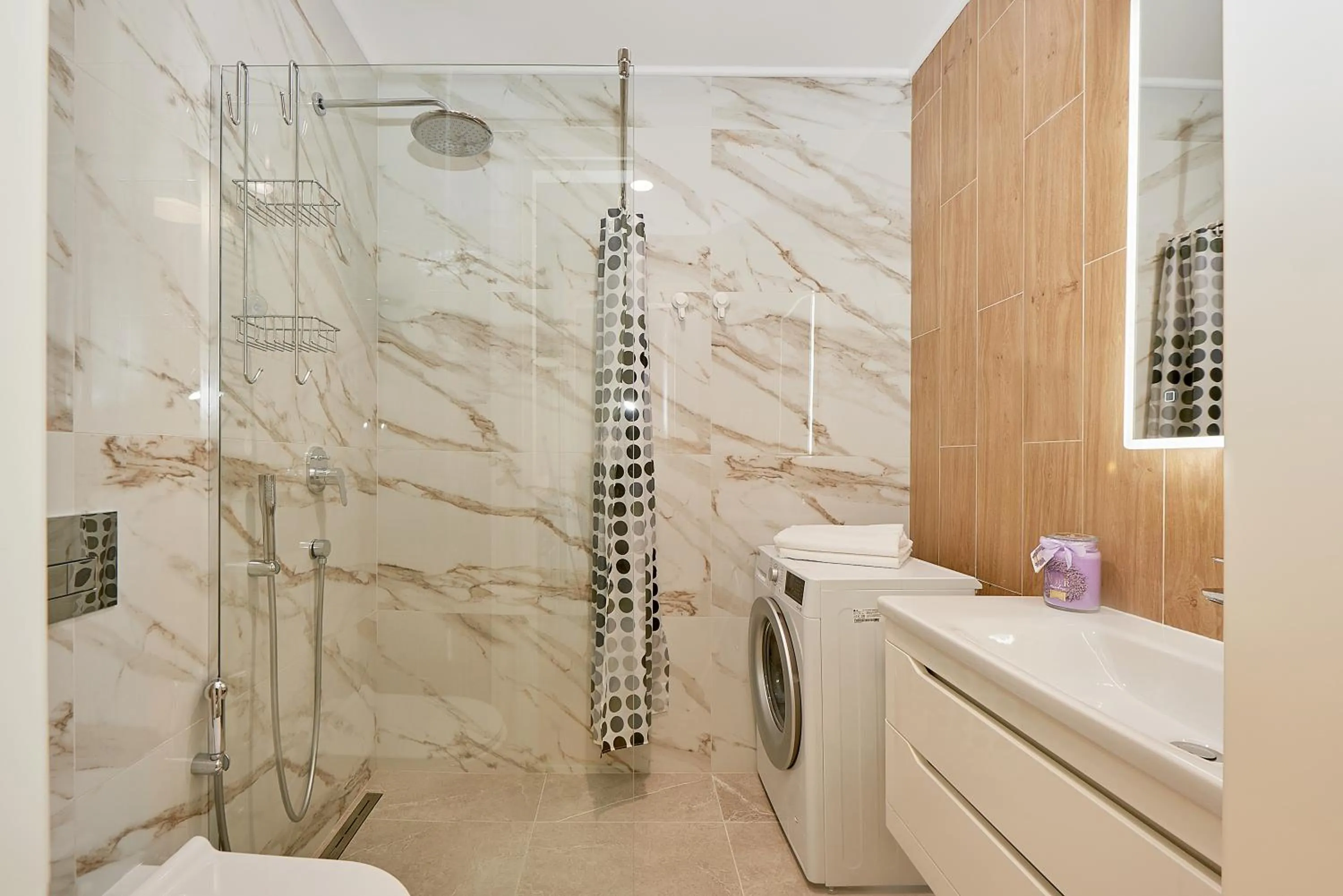 Shower in Skyline resort