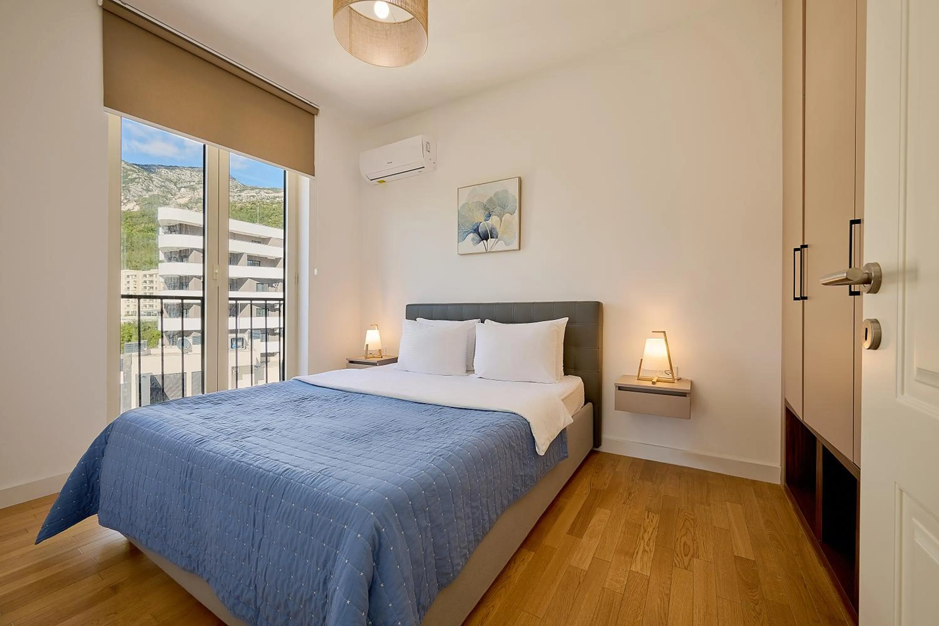 Bed in Skyline resort