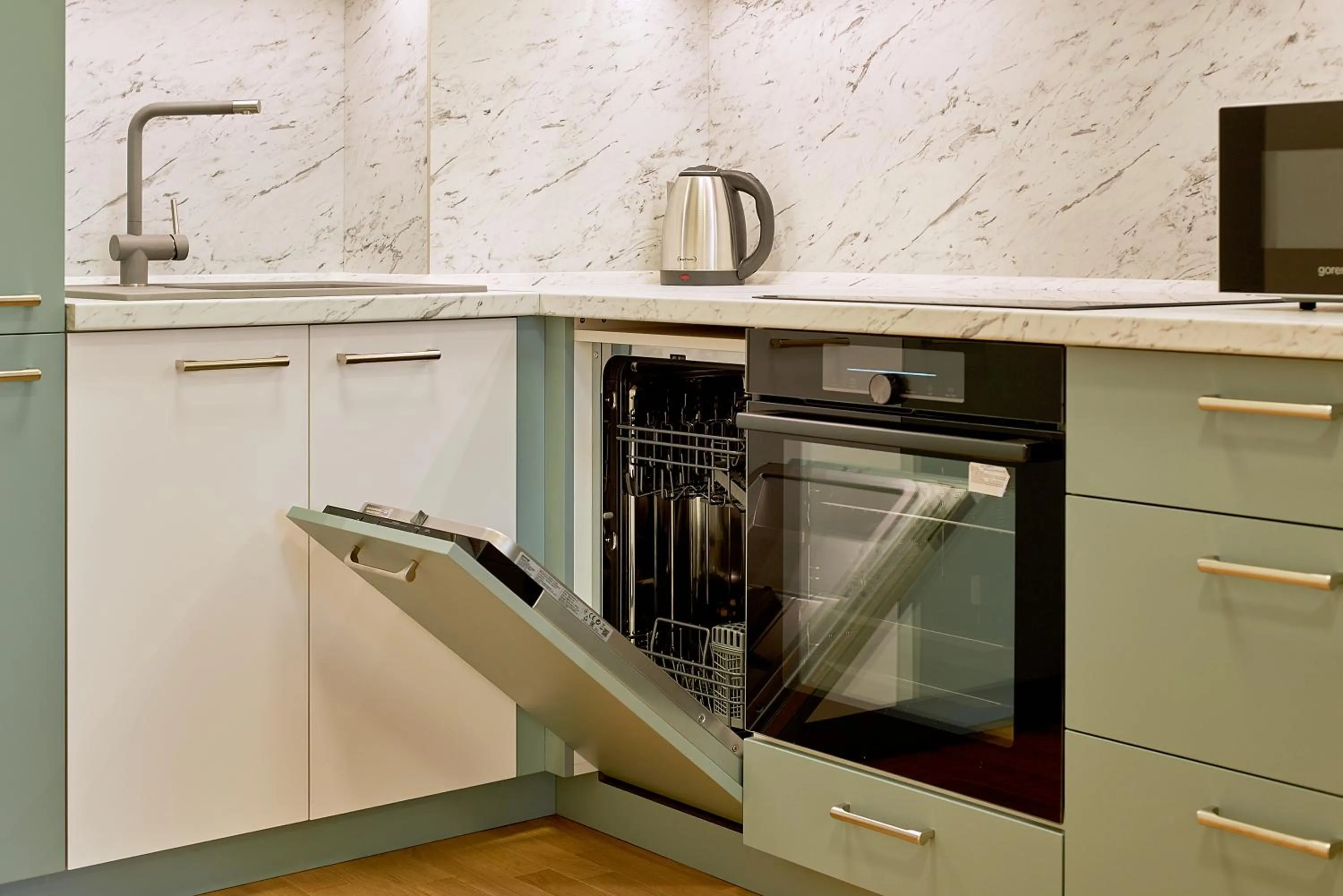 Kitchen or kitchenette in Skyline resort