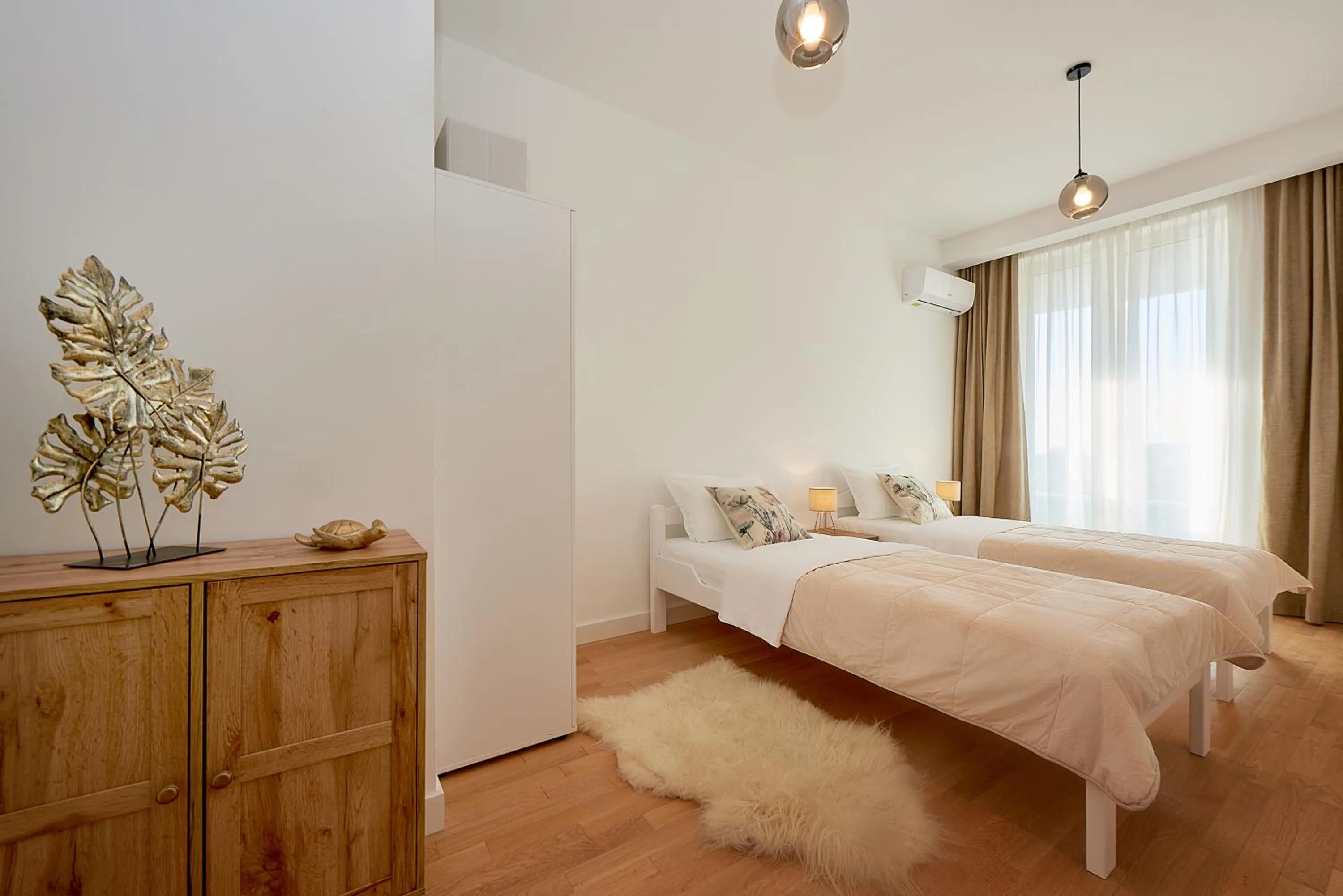 Bed in Skyline resort