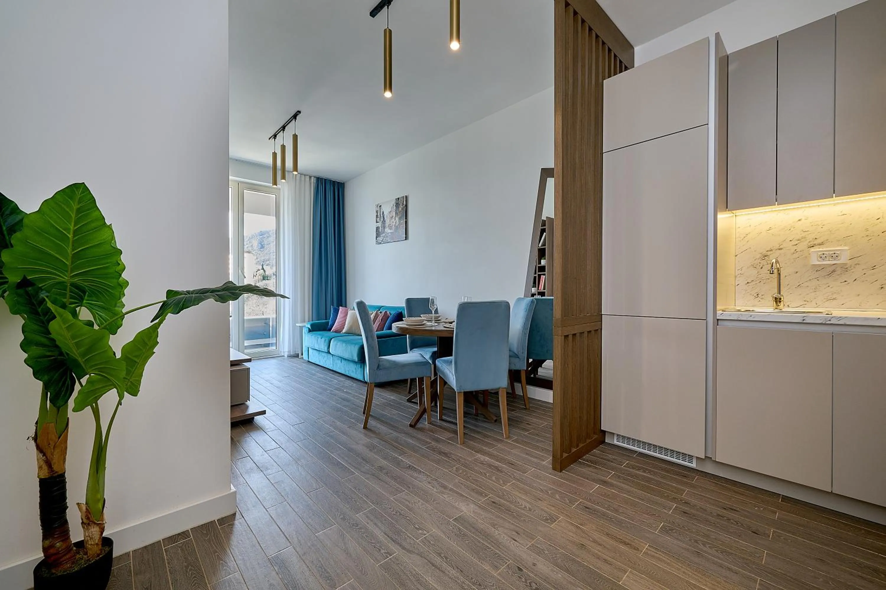 Photo of the whole room in Skyline resort