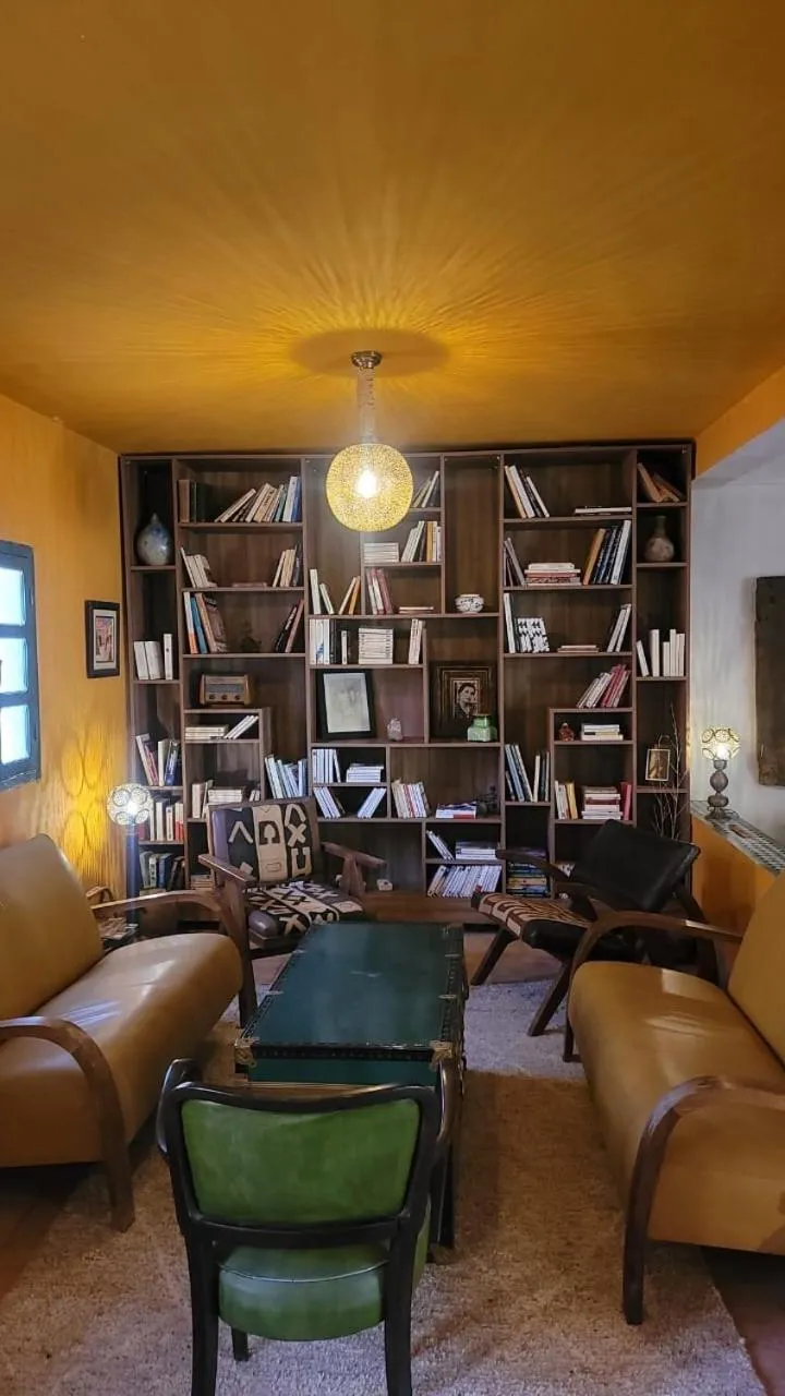 Sel d Ailleurs, Ouirgan - adults only