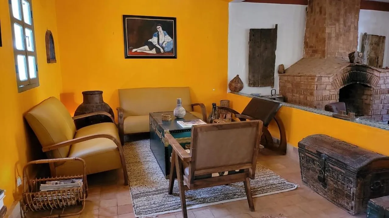 Sel d Ailleurs, Ouirgan - adults only