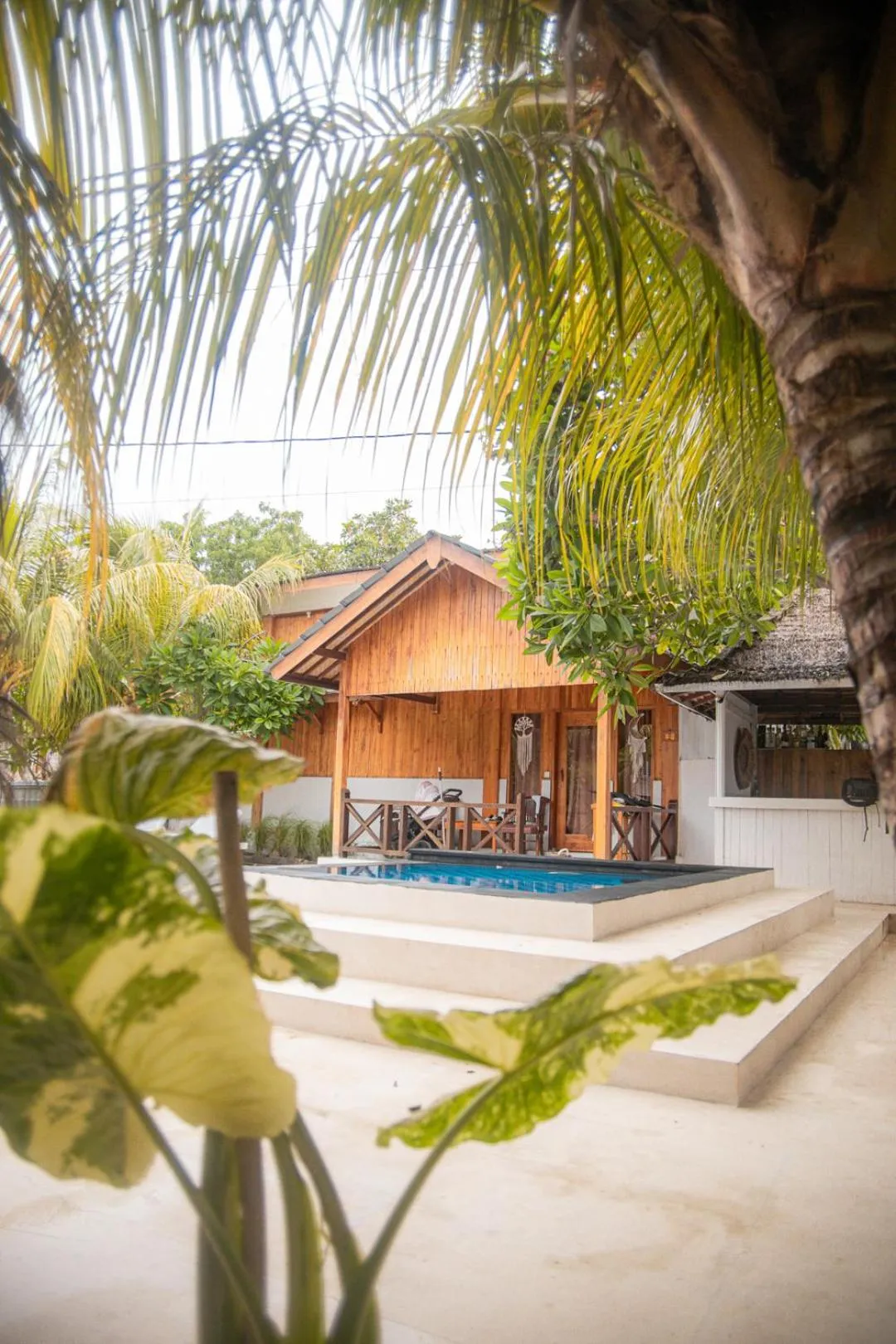 Swimming pool in Hakuna Matata Resort Gili Air