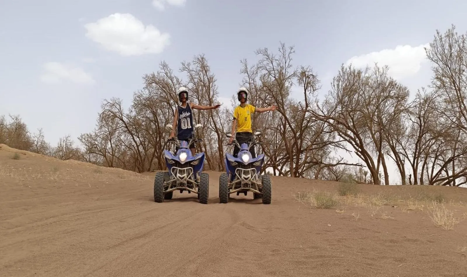 Hiking in La Perle Du Drâa