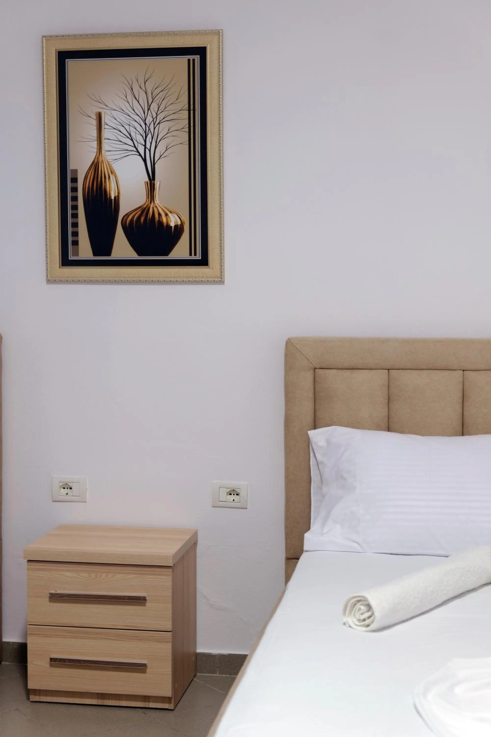 Decorative detail in Mema Rooms