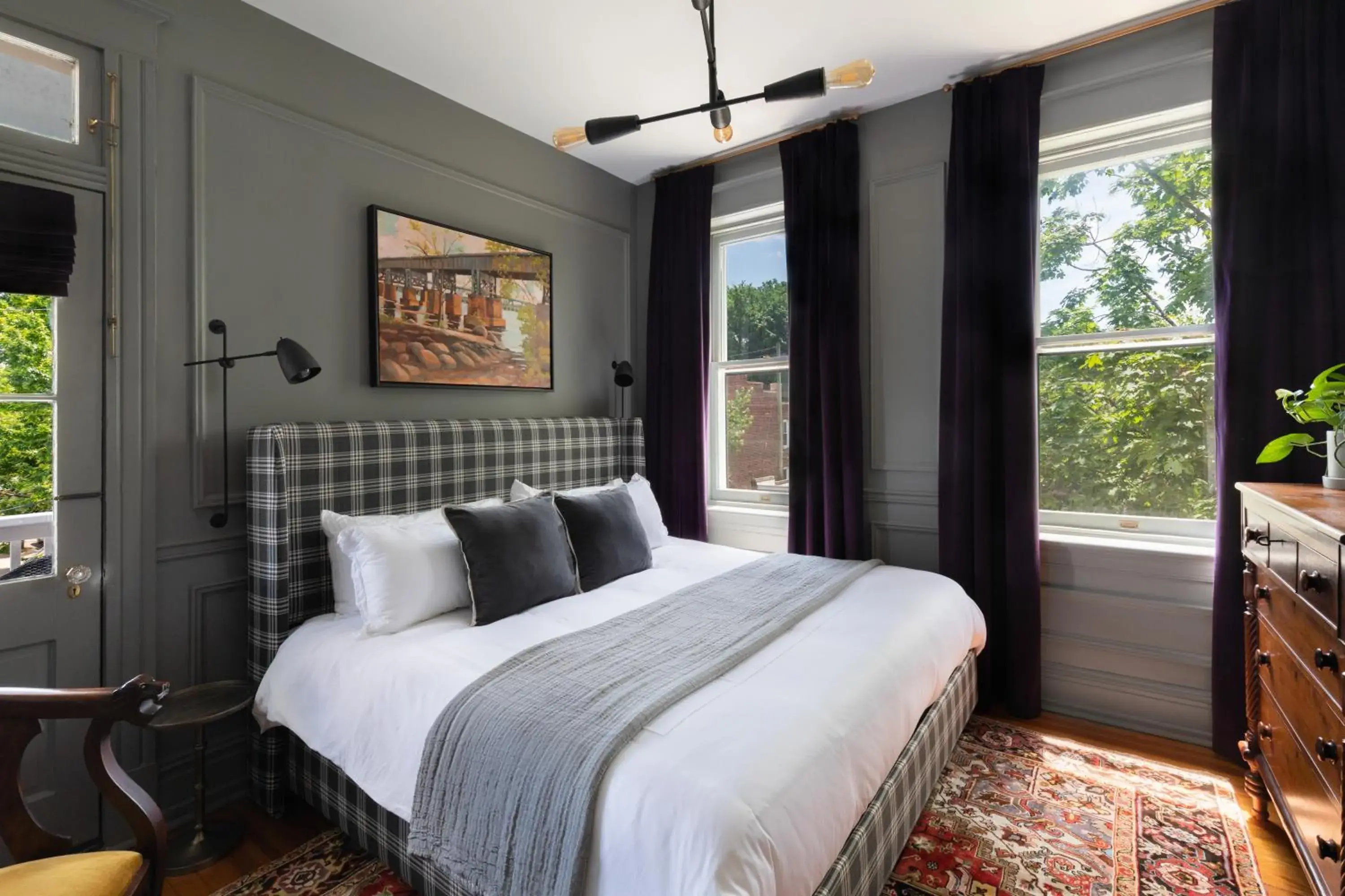 King Room with Balcony in The Boulevard Inn King Room with Balcony in The Boulevard Inn