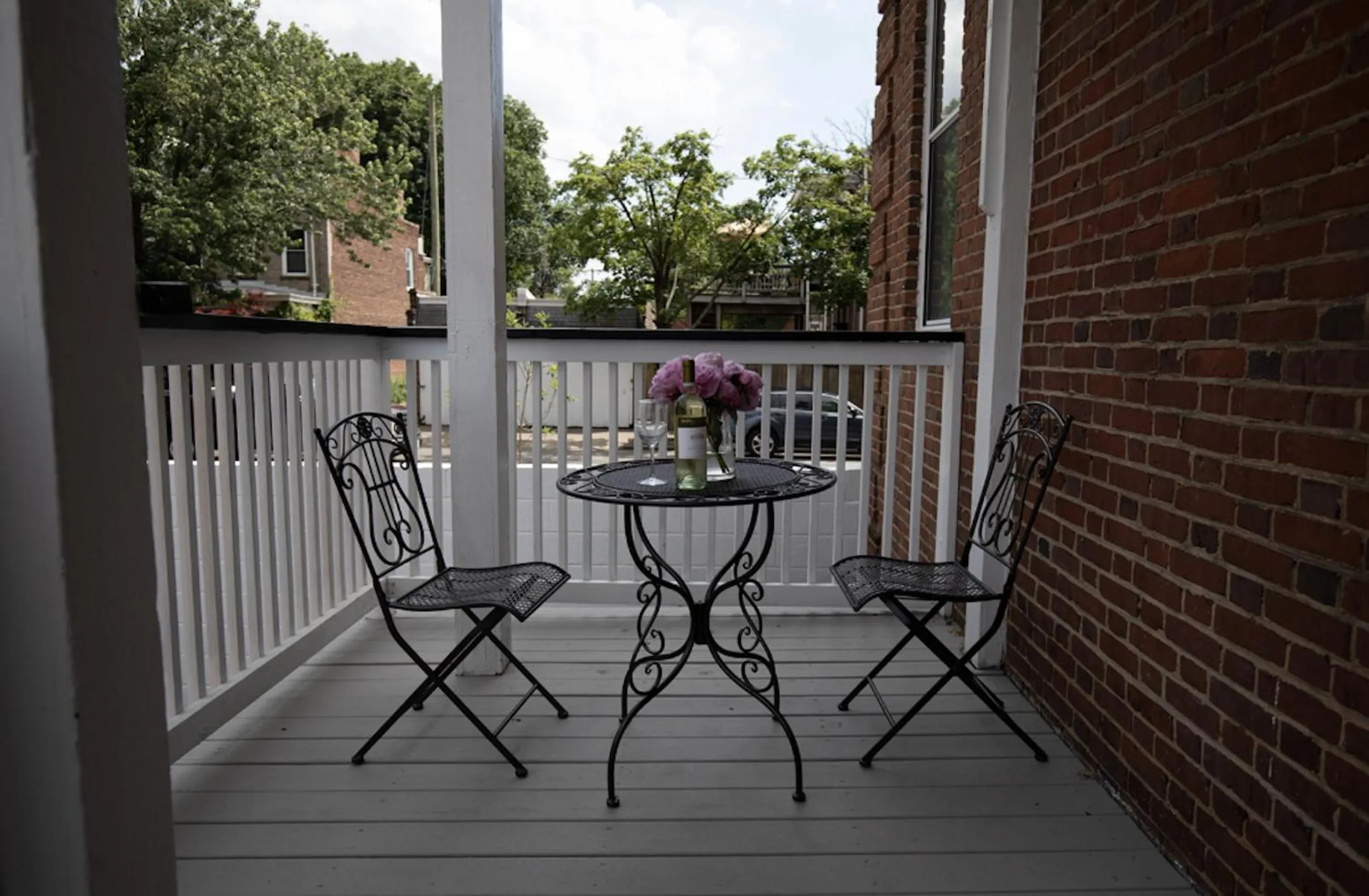 Patio in The Boulevard Inn