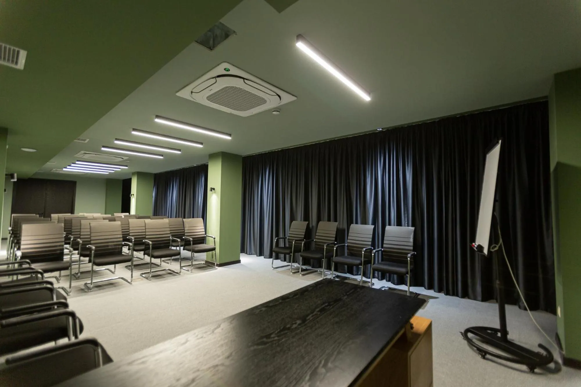 Meeting/conference room in West Inn Georgia