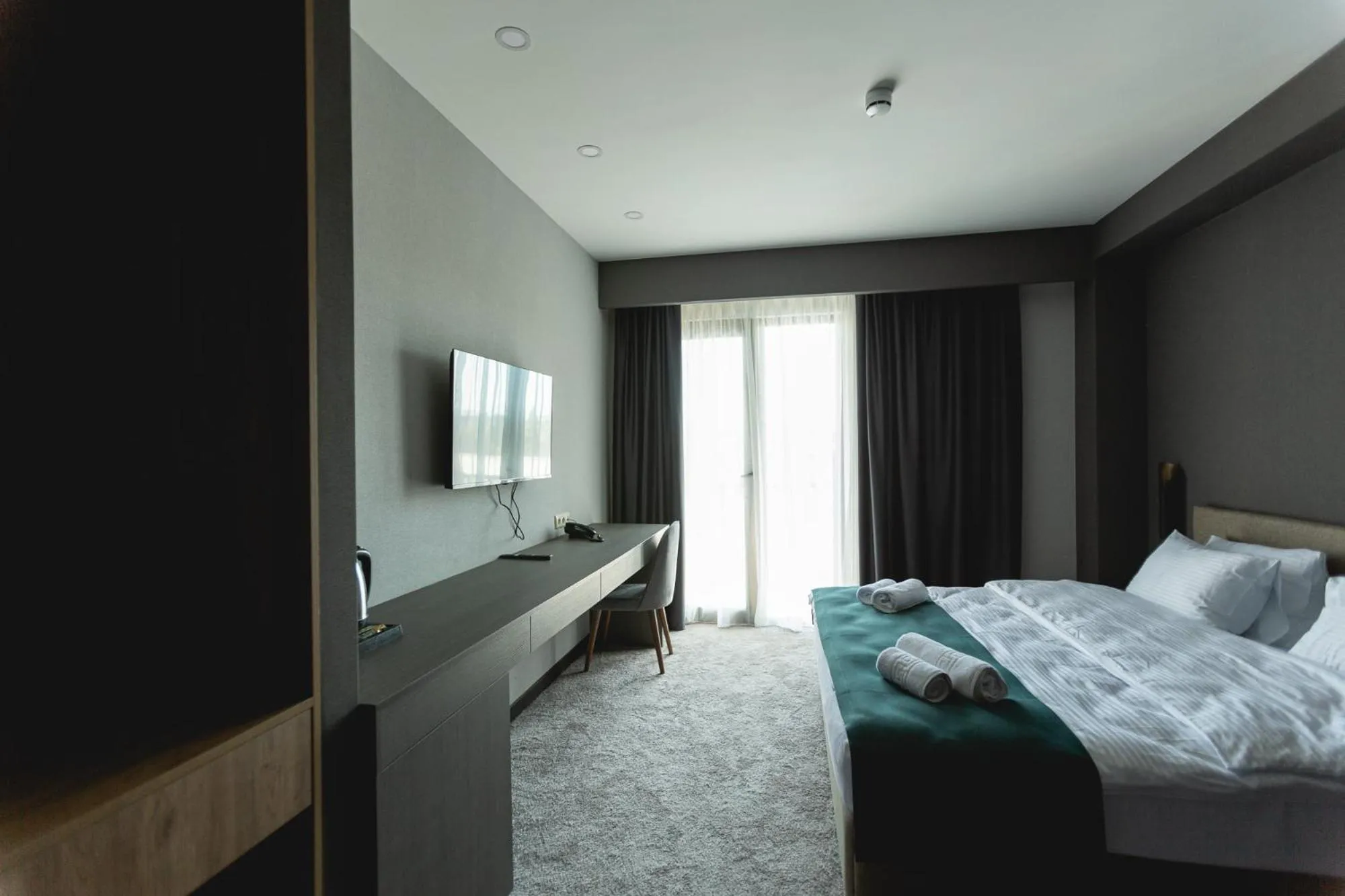 TV and multimedia, Bed in West Inn Georgia