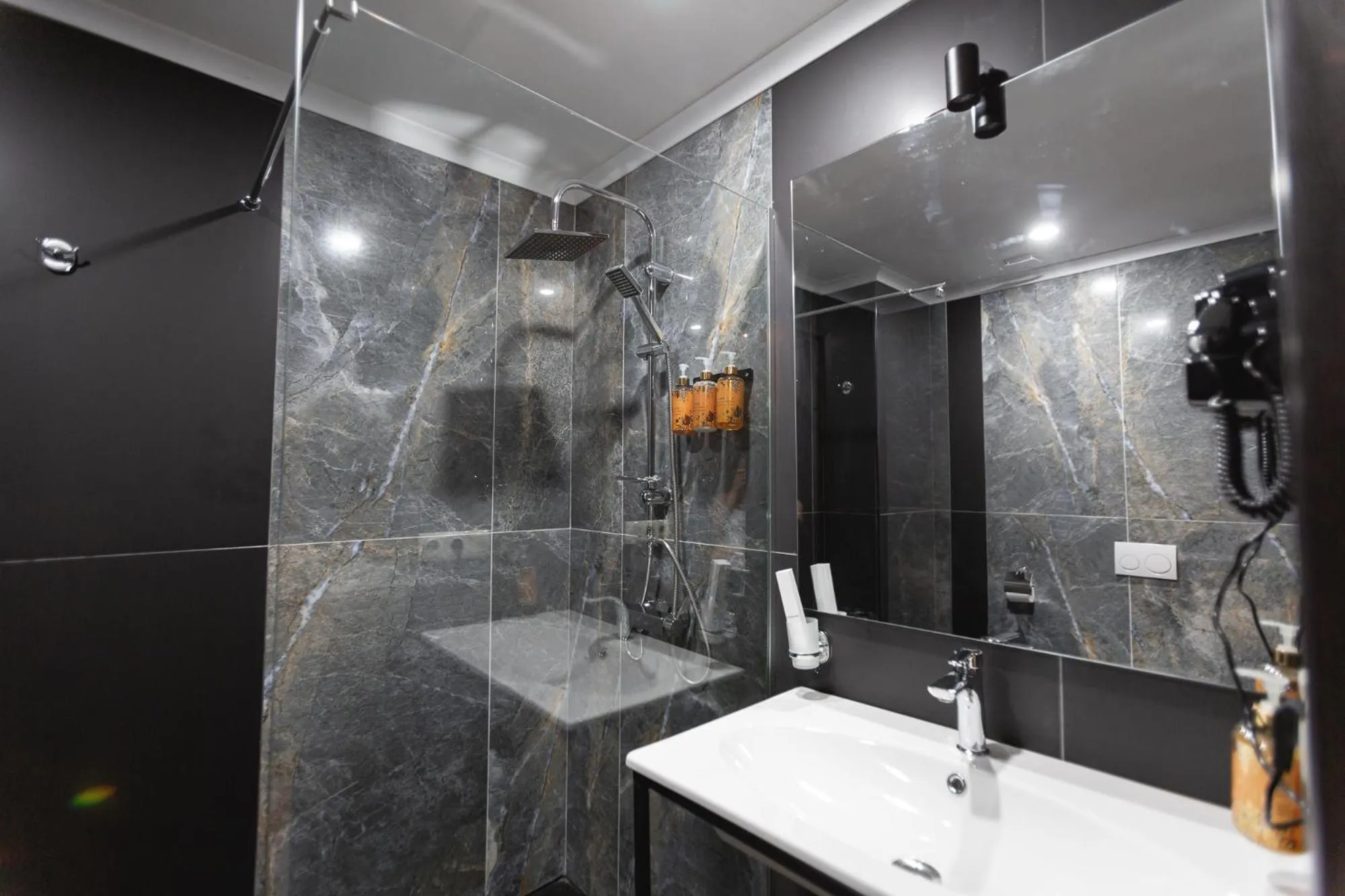 Shower in West Inn Georgia