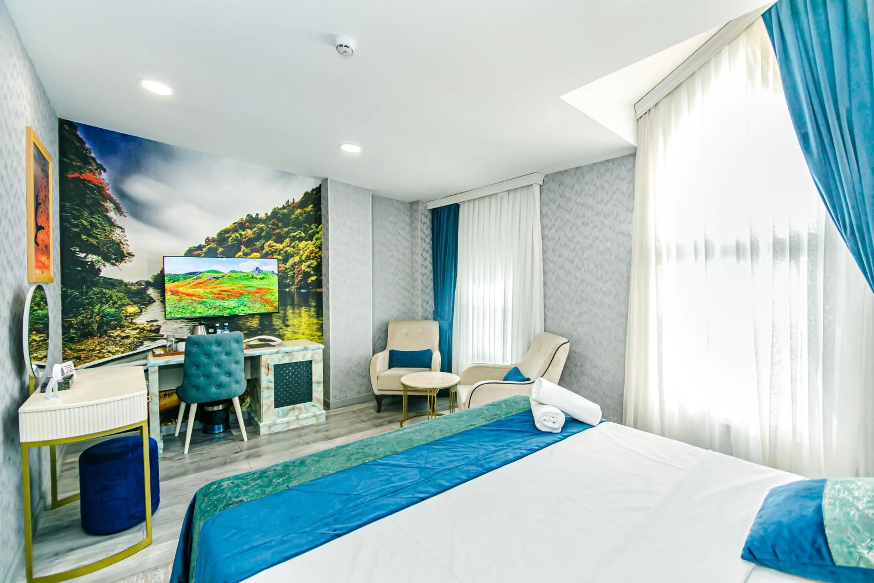 Photo of the whole room, Bed in Essam Deluxe Hotel