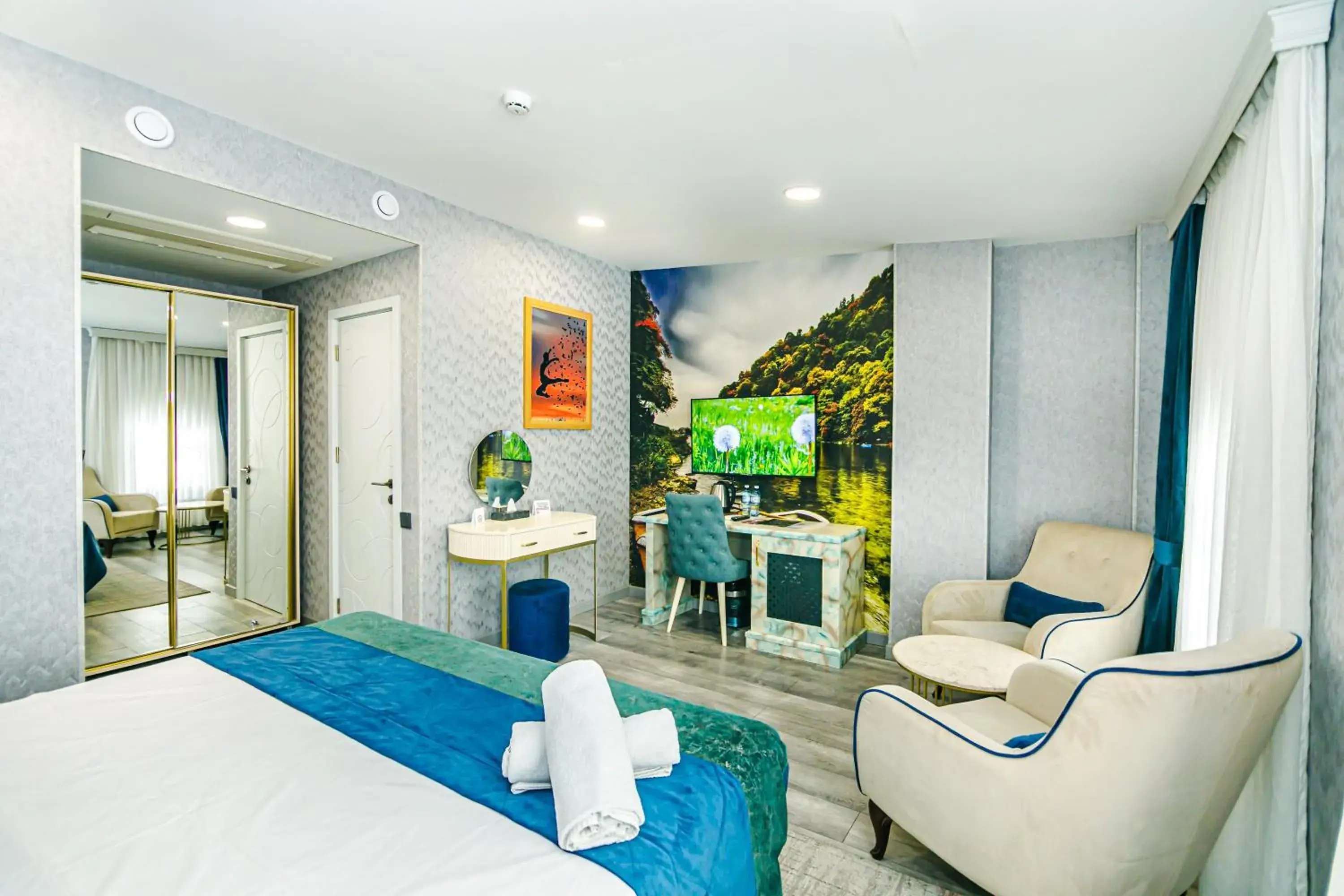 Deluxe Double Room (2 Adults + 1 Child) in Essam Deluxe Hotel Deluxe Double Room (2 Adults + 1 Child) in Essam Deluxe Hotel