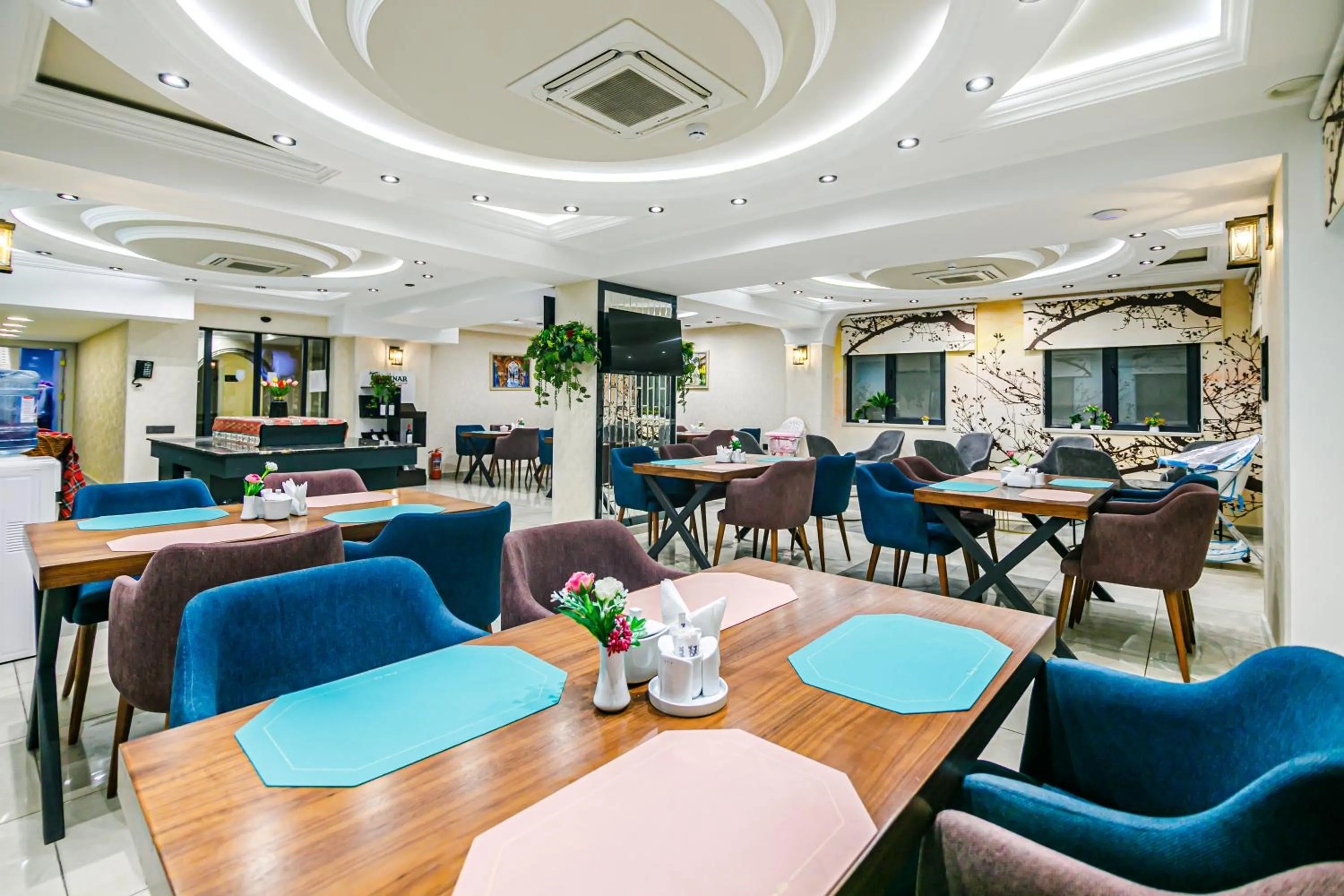 Restaurant/places to eat in Essam Deluxe Hotel