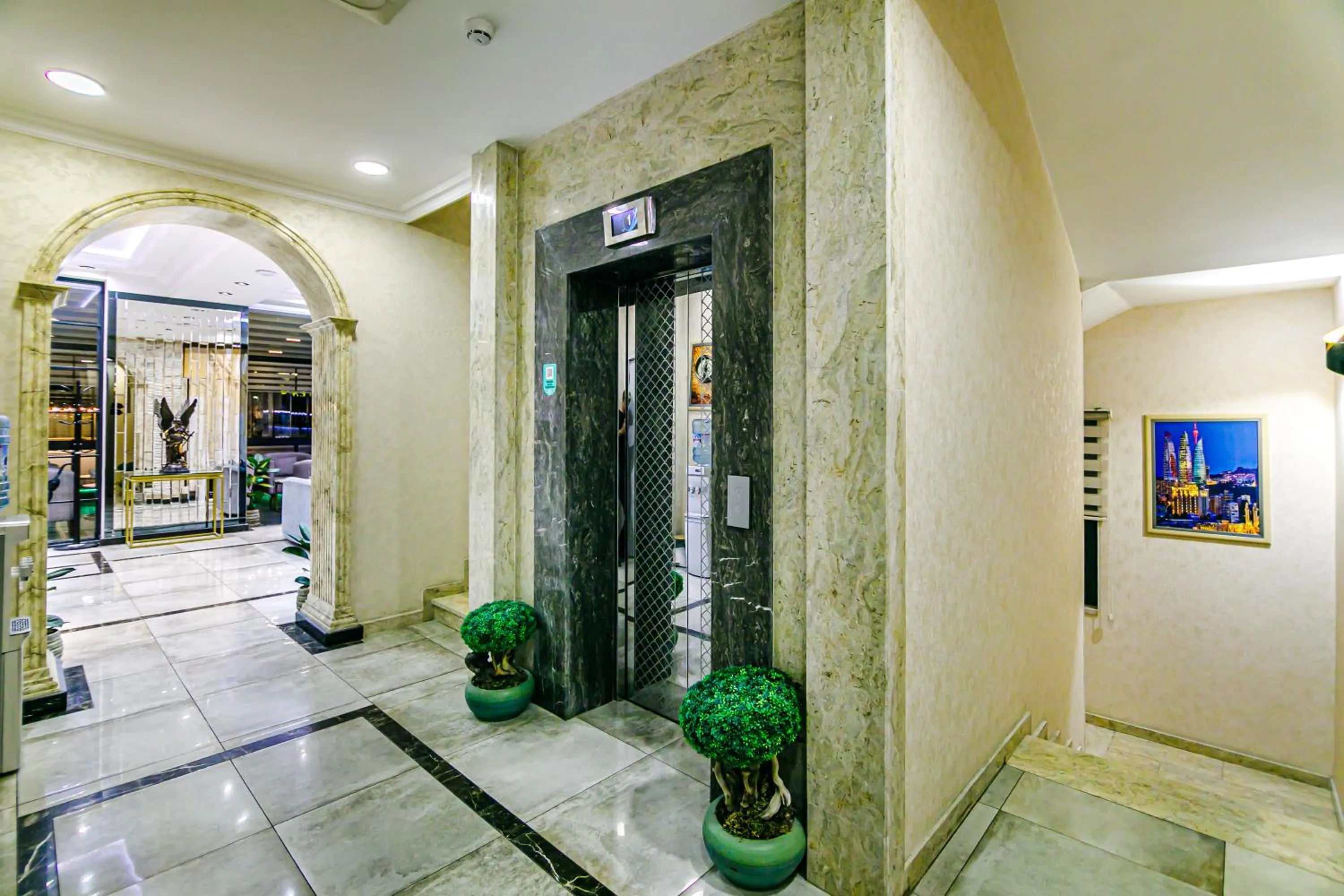 elevator in Essam Deluxe Hotel