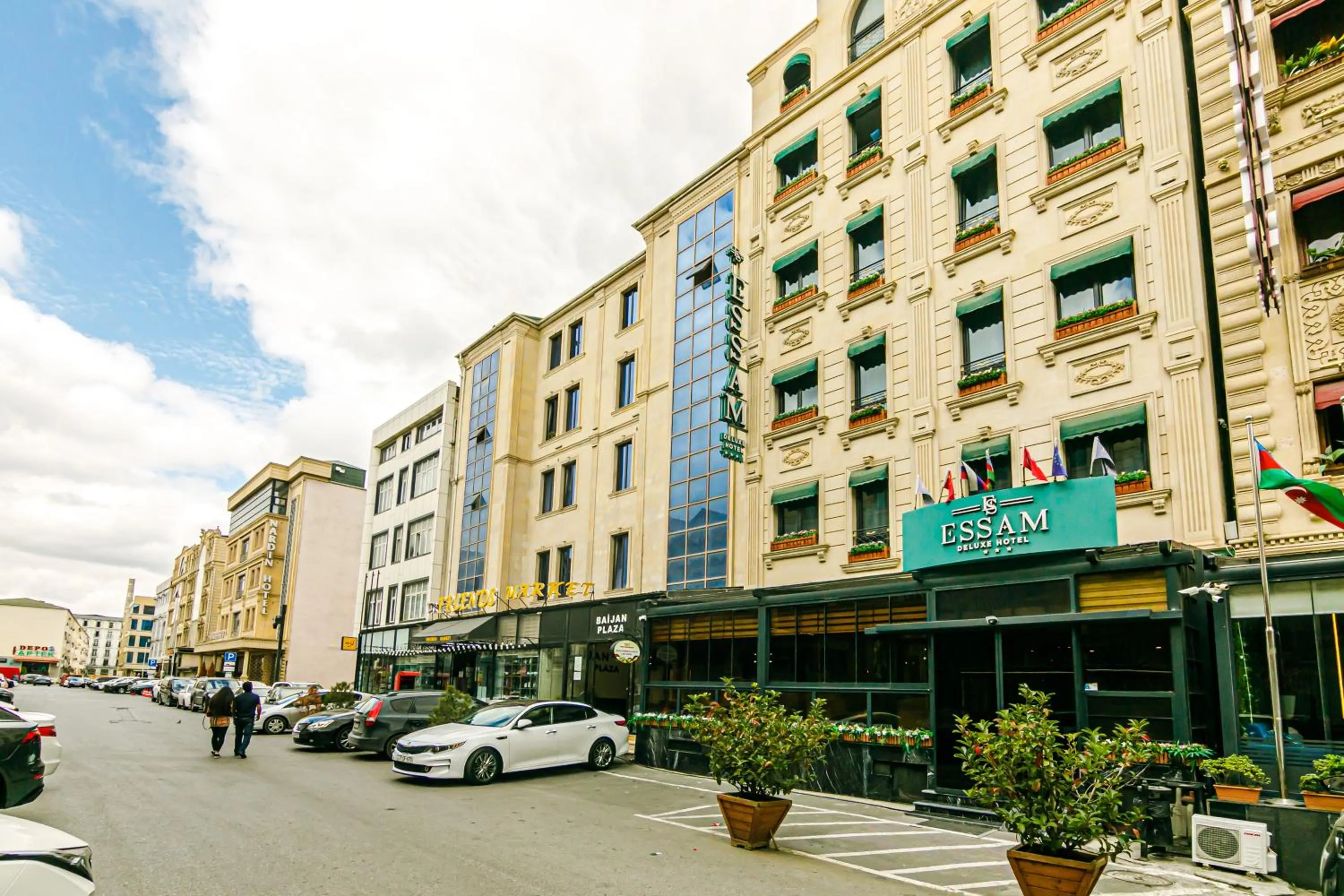 Supermarket/grocery shop in Essam Deluxe Hotel