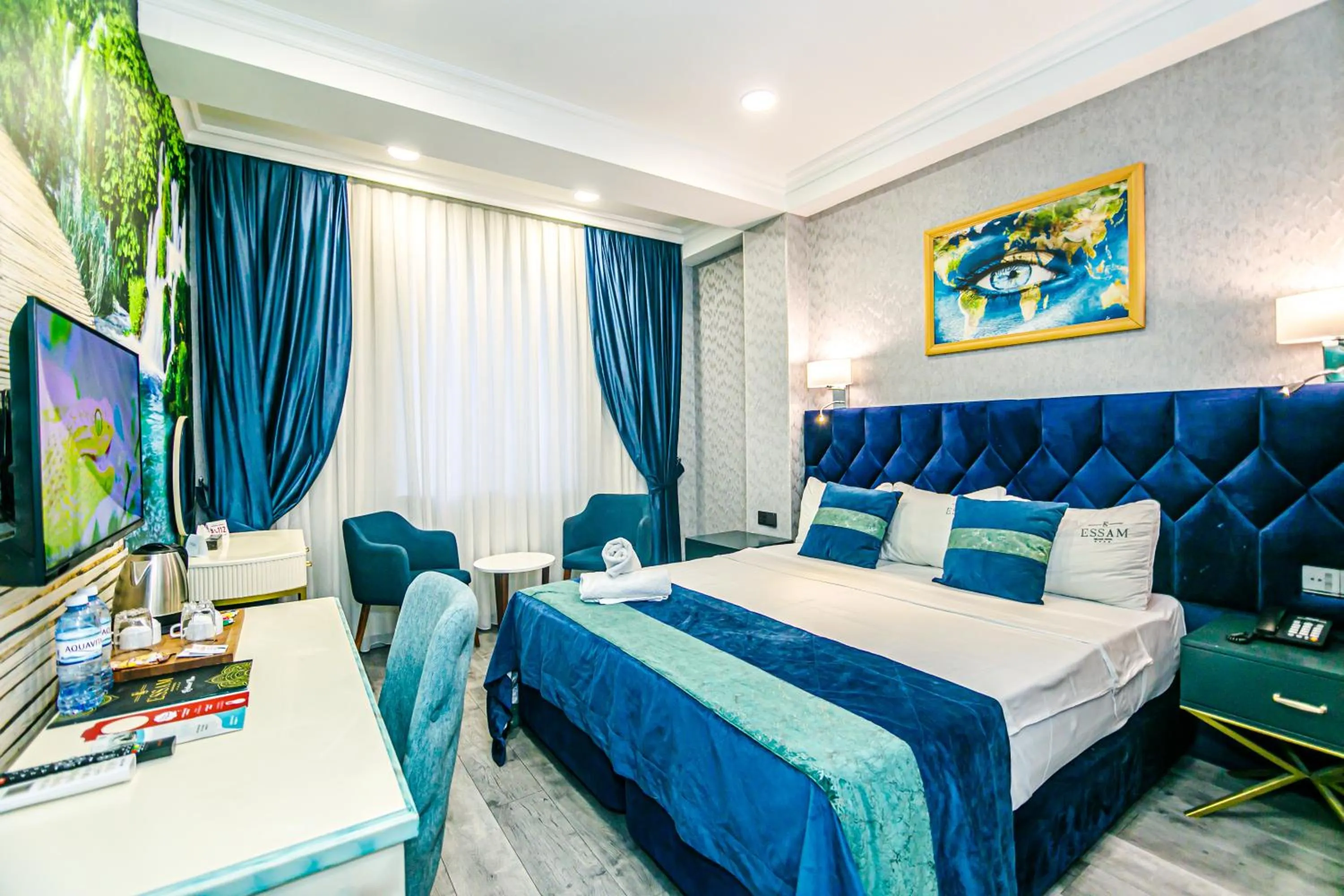 Photo of the whole room, Bed in Essam Deluxe Hotel