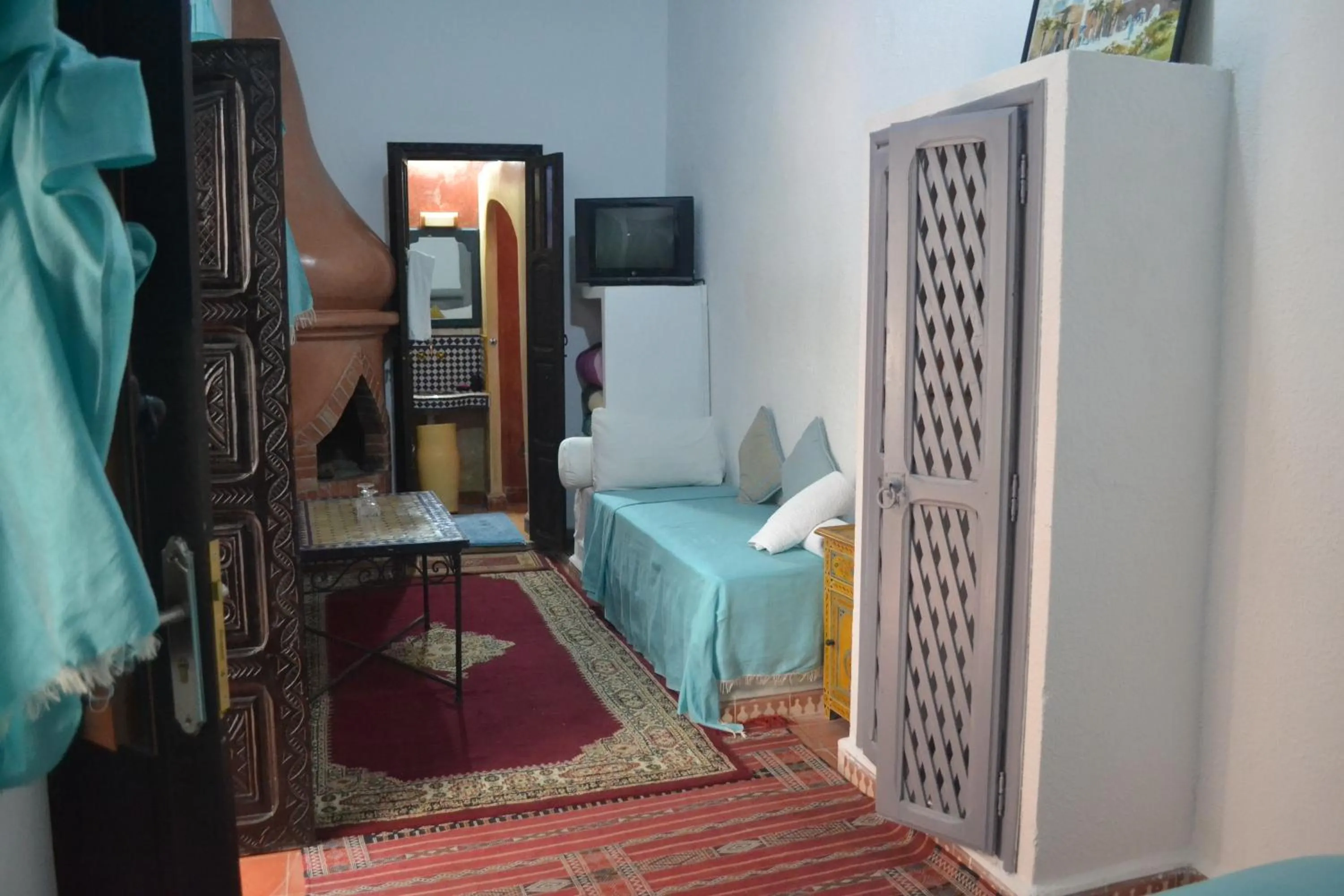 Photo of the whole room, Bed in Riad Chakir Mogador