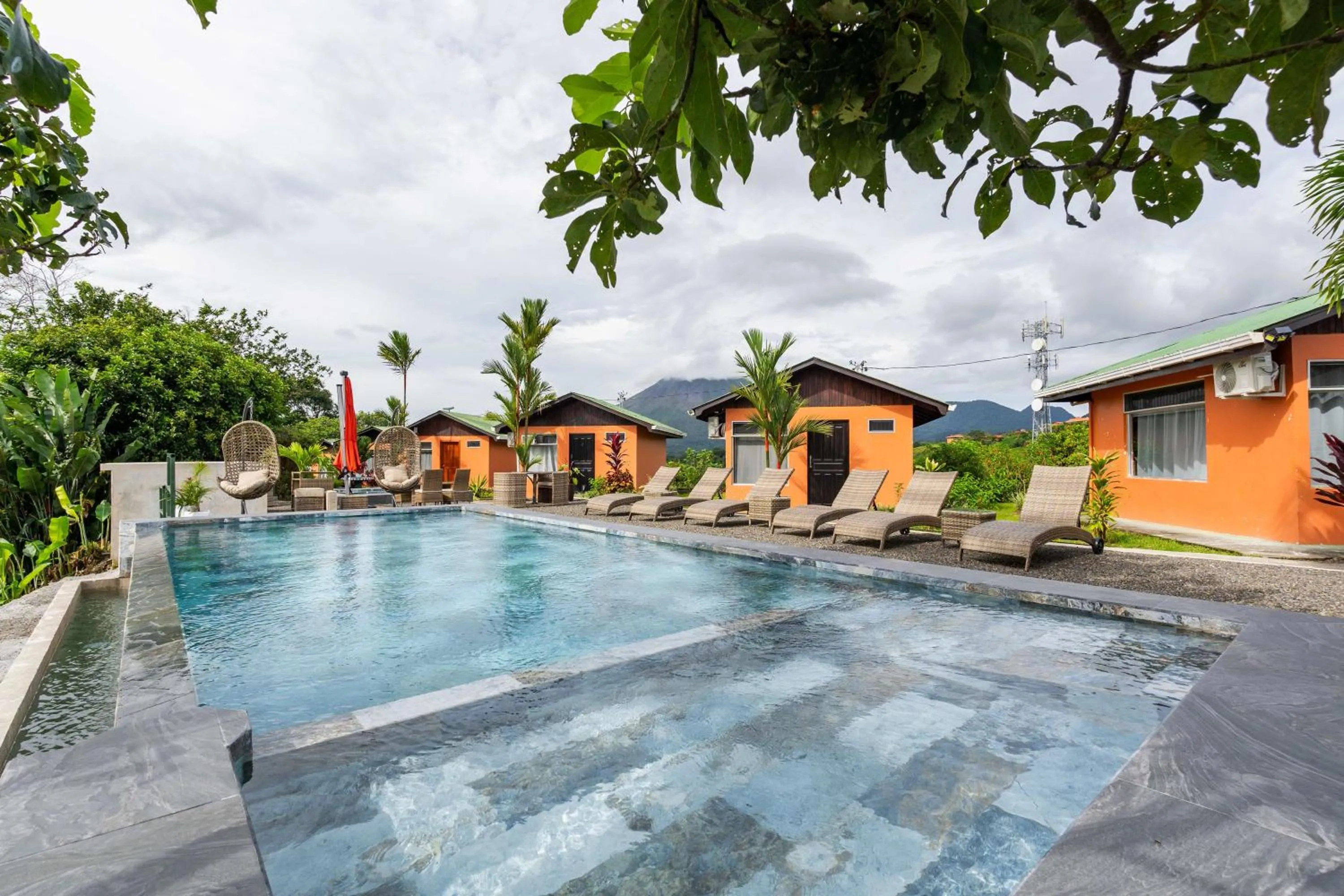Swimming pool in Chateau Arenal Hotel & Restaurante