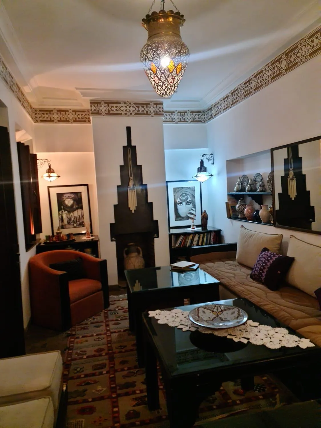 Communal lounge/ TV room in Riad Aubrac