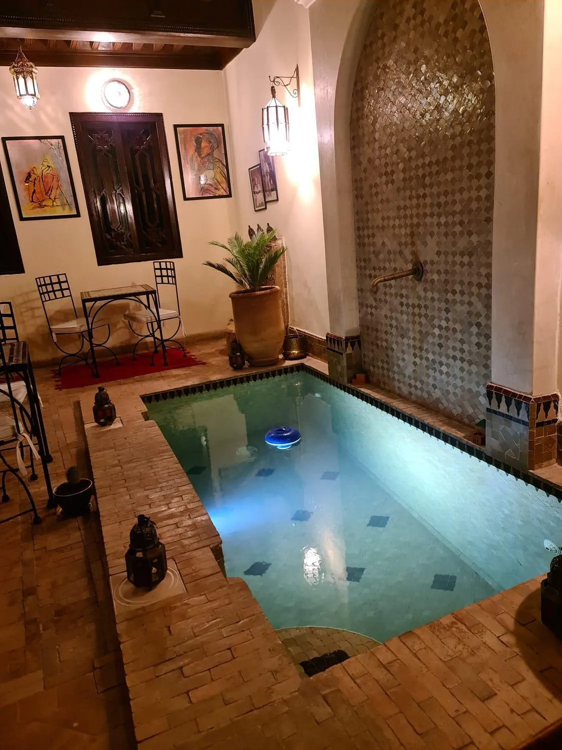 Swimming pool in Riad Aubrac
