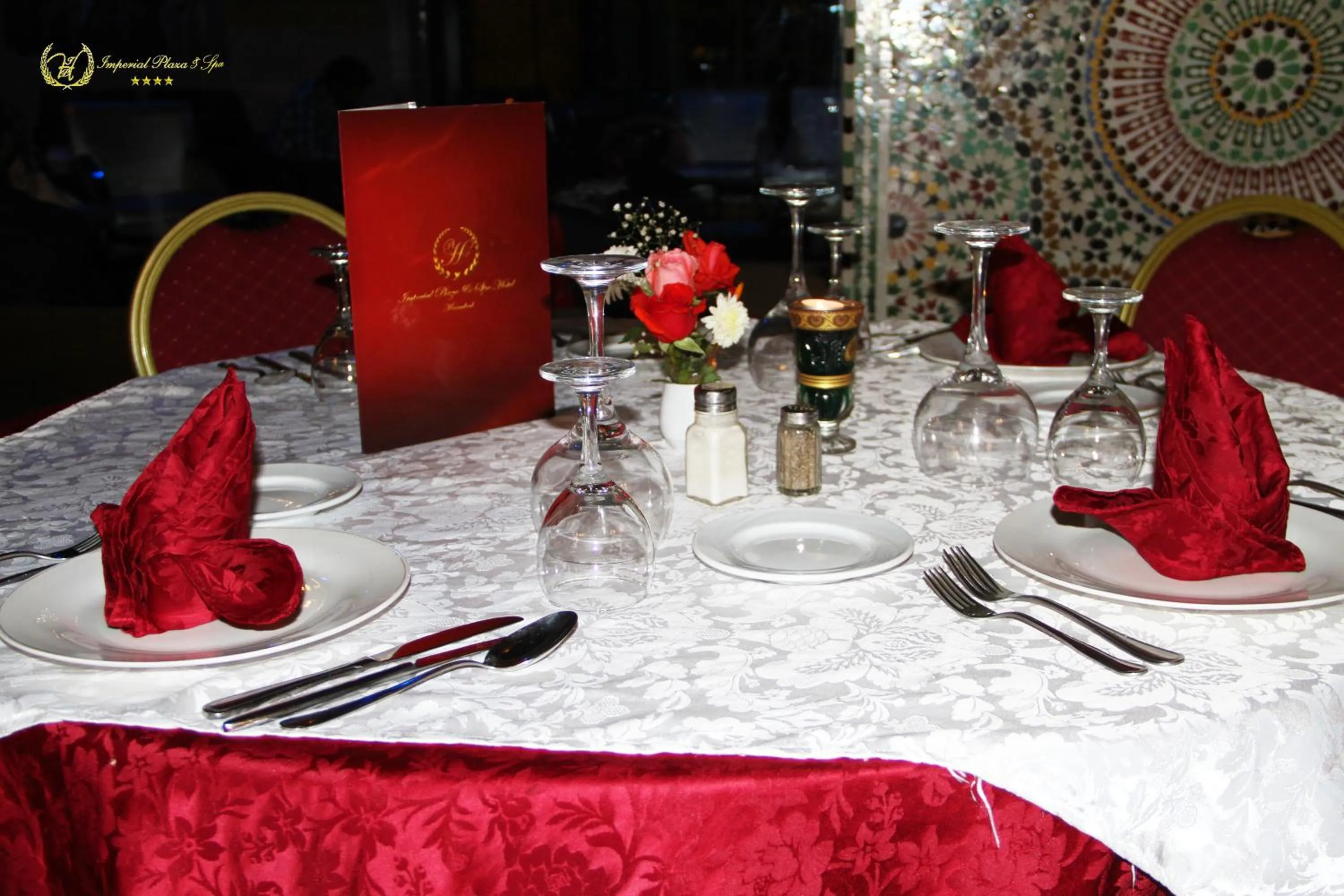 Restaurant/places to eat in Hotel Imperial Plaza & Spa